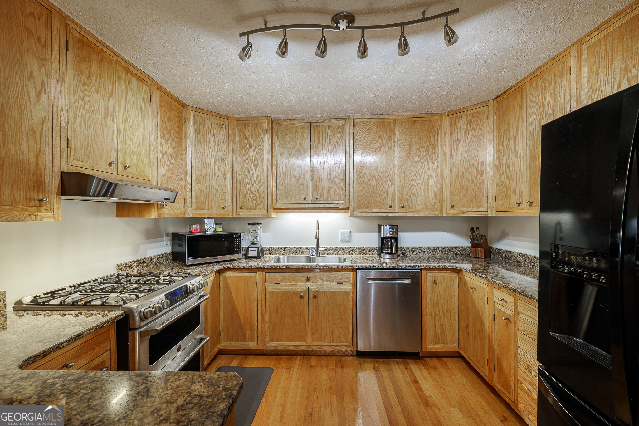2665 Oak Log Way Property Photo 8