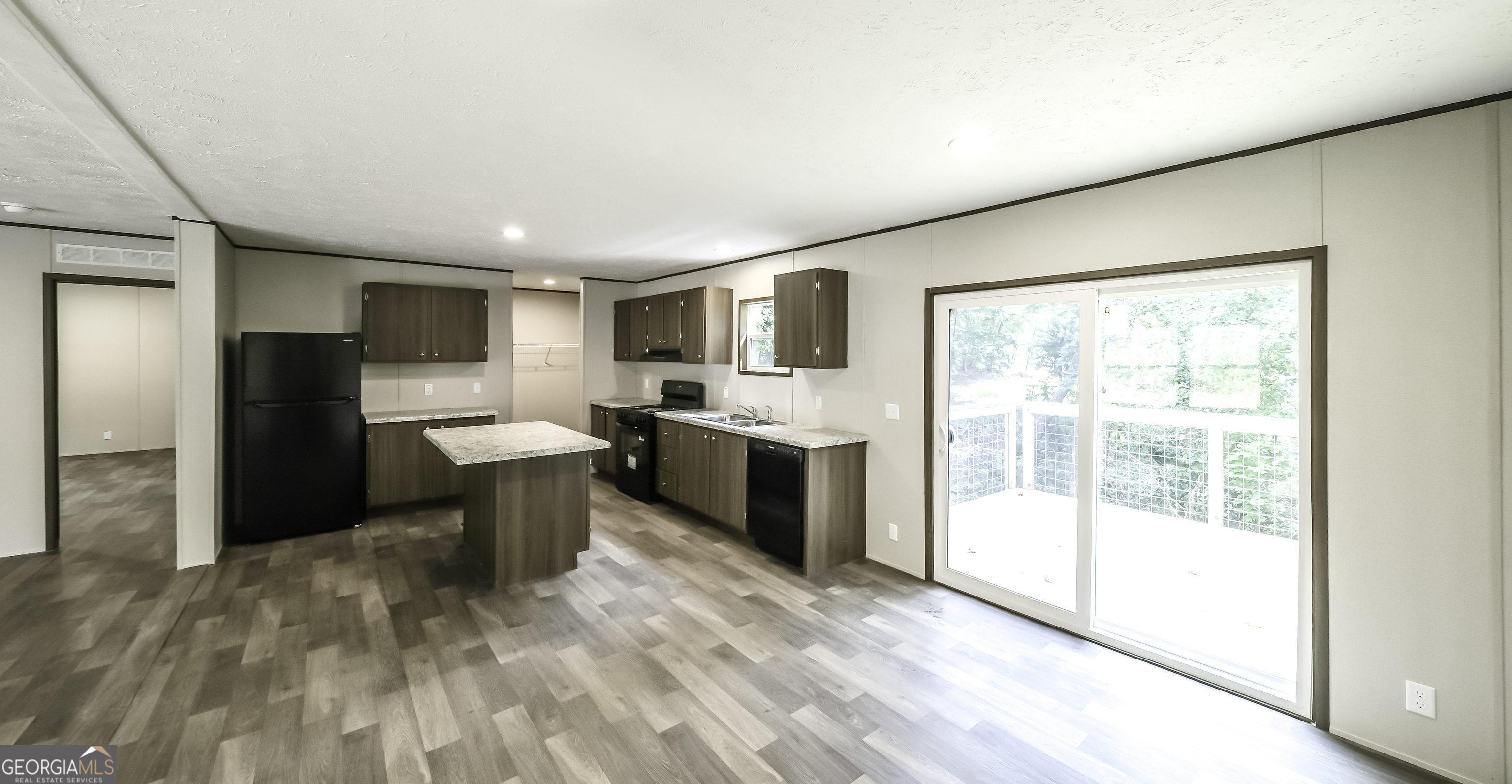 534 Tree Ridge Property Photo 7