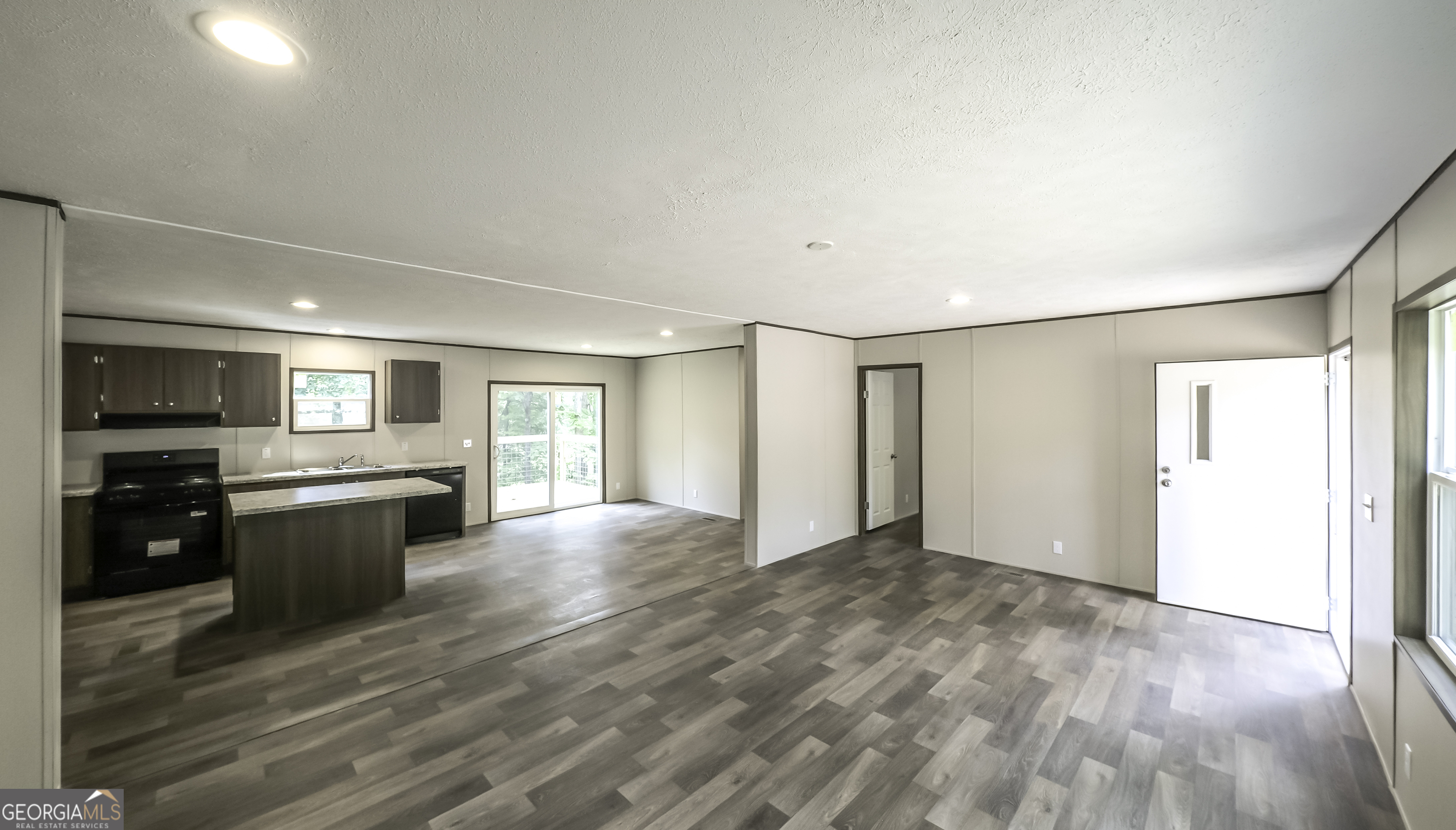 534 Tree Ridge Property Photo 8