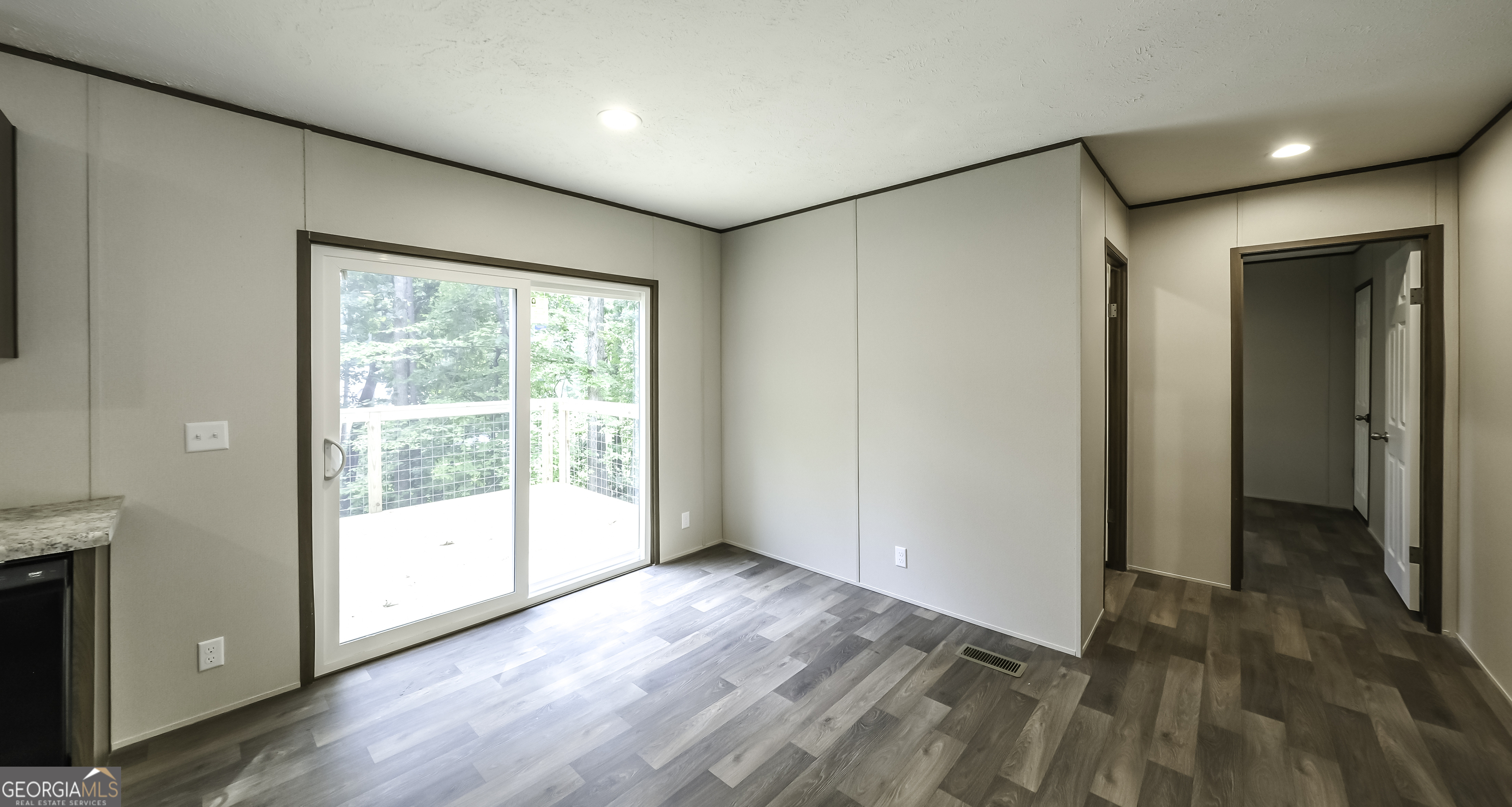 534 Tree Ridge Property Photo 11