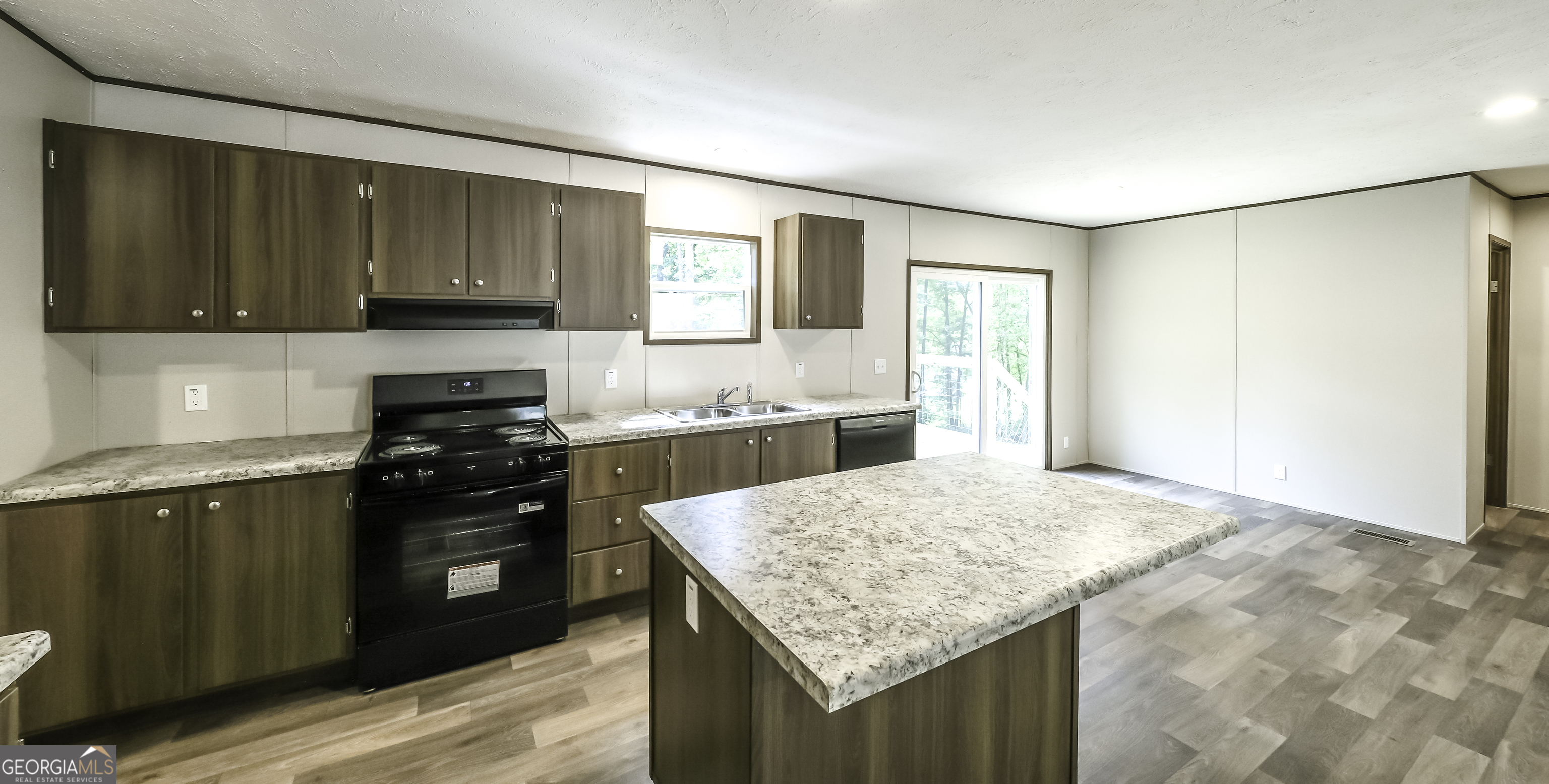534 Tree Ridge Property Photo 13