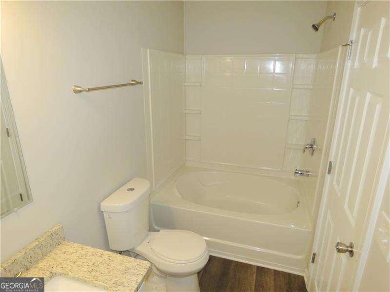 6399 Redan Square Property Photo 7