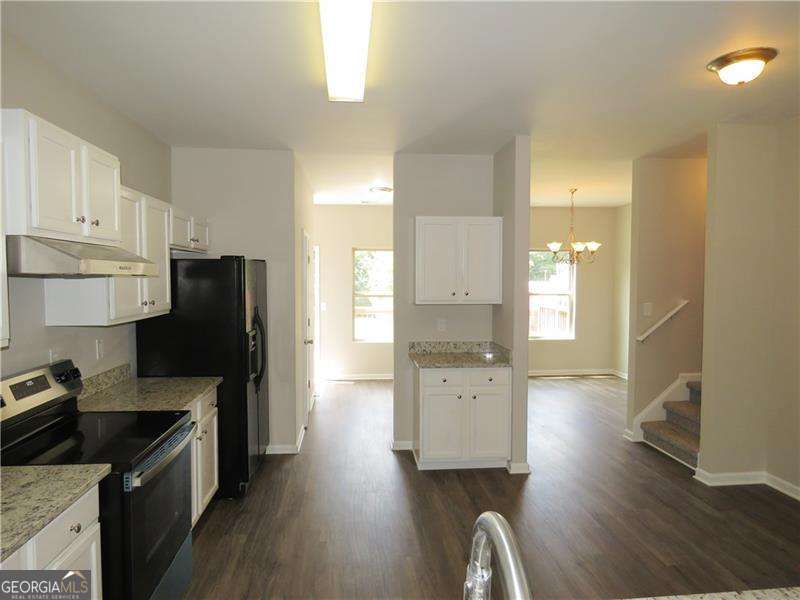 6399 Redan Square Property Photo 17