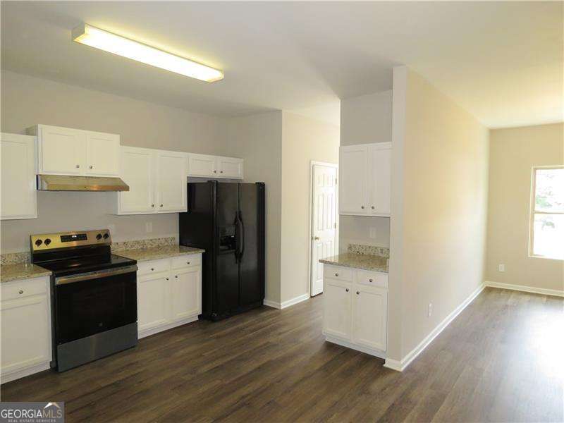 6399 Redan Square Property Photo 18