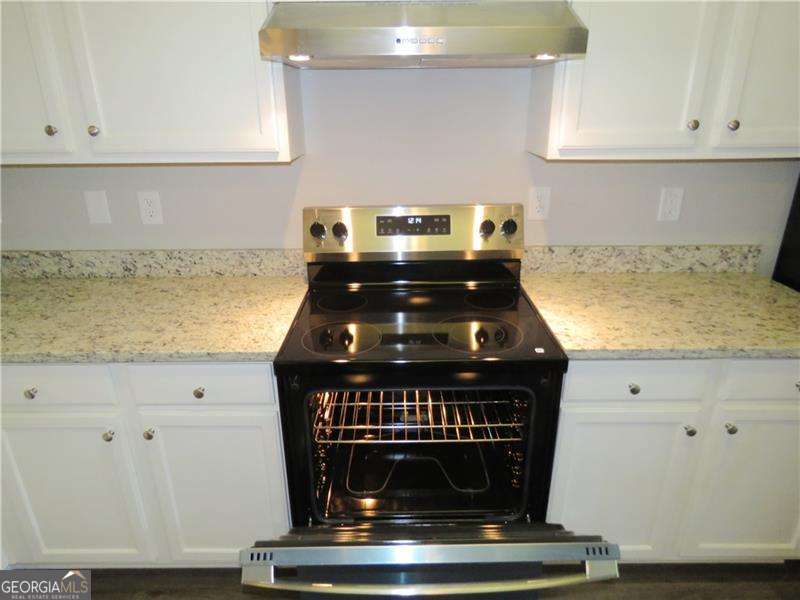 6399 Redan Square Property Photo 19