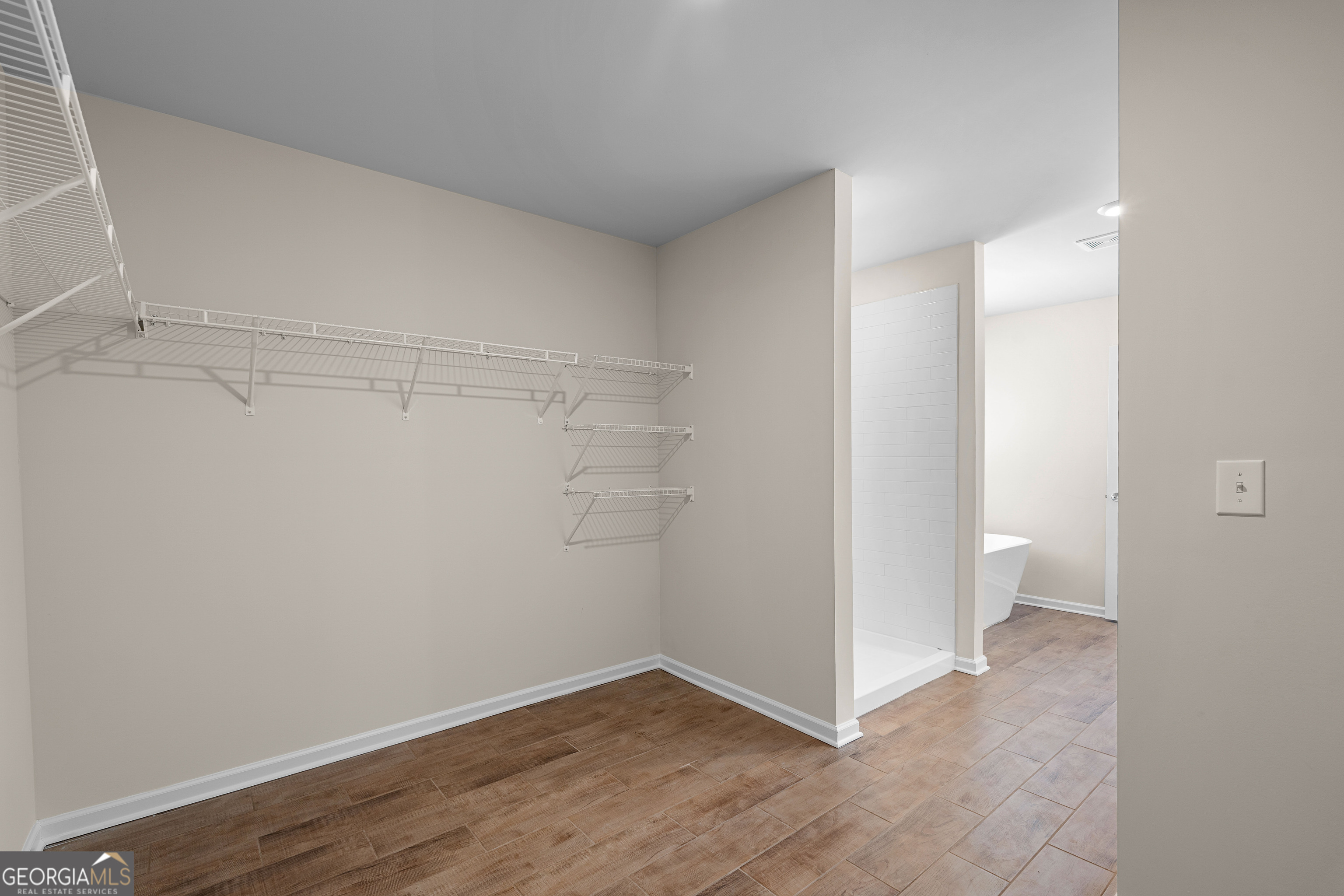 370 Granary Walk Property Photo 33