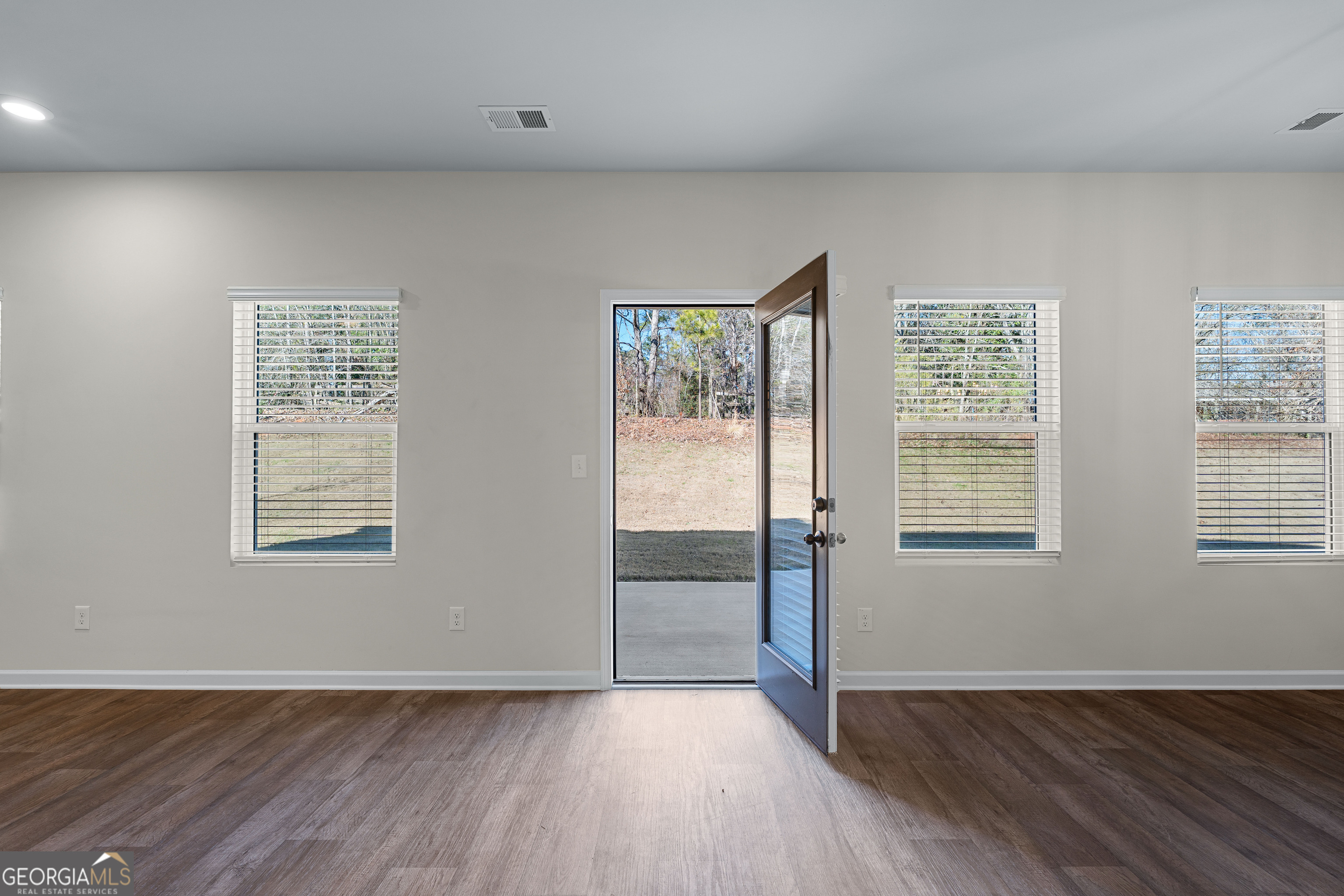 370 Granary Walk Property Photo 42