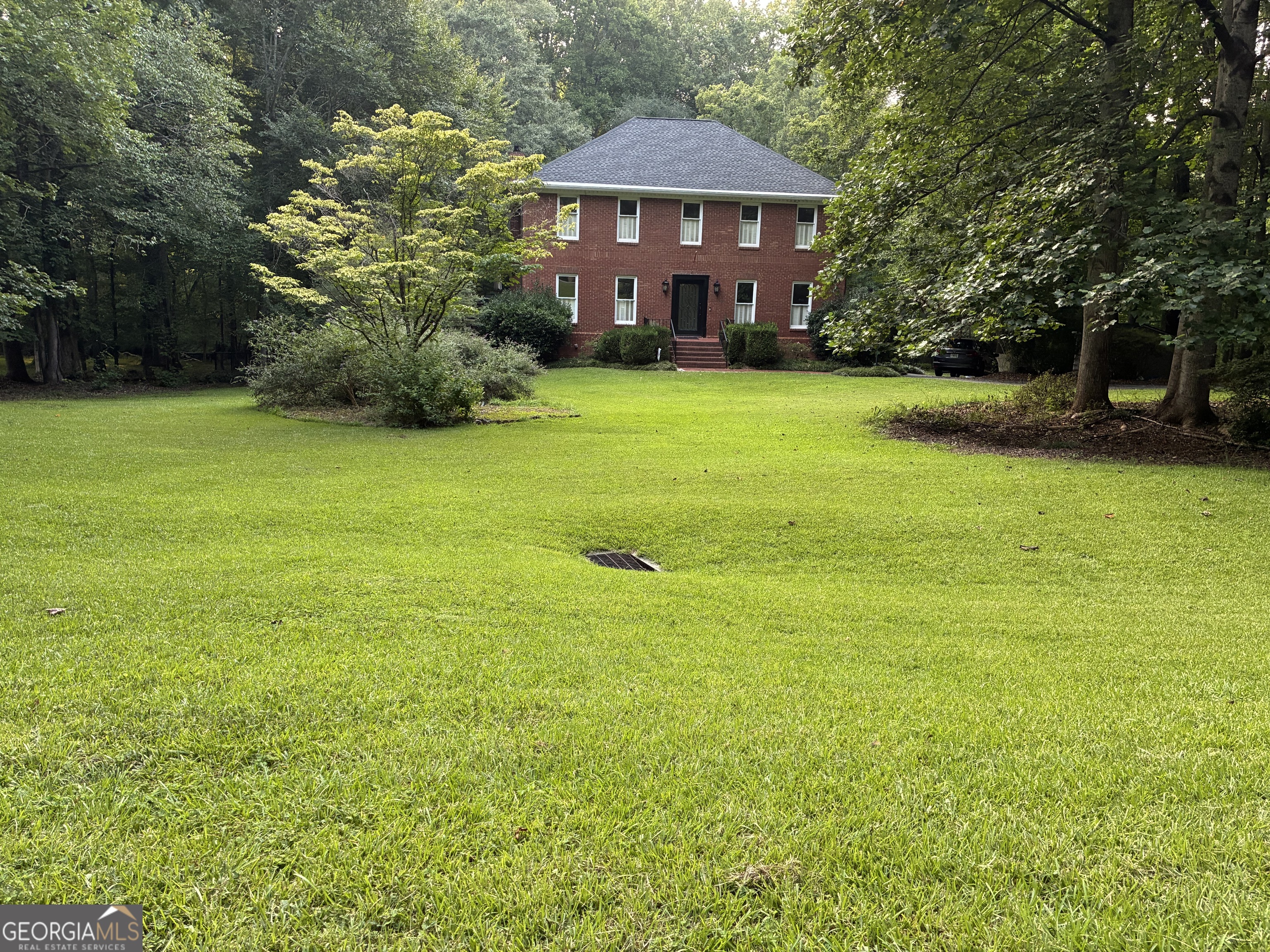 110 Regal Oak Property Photo 2