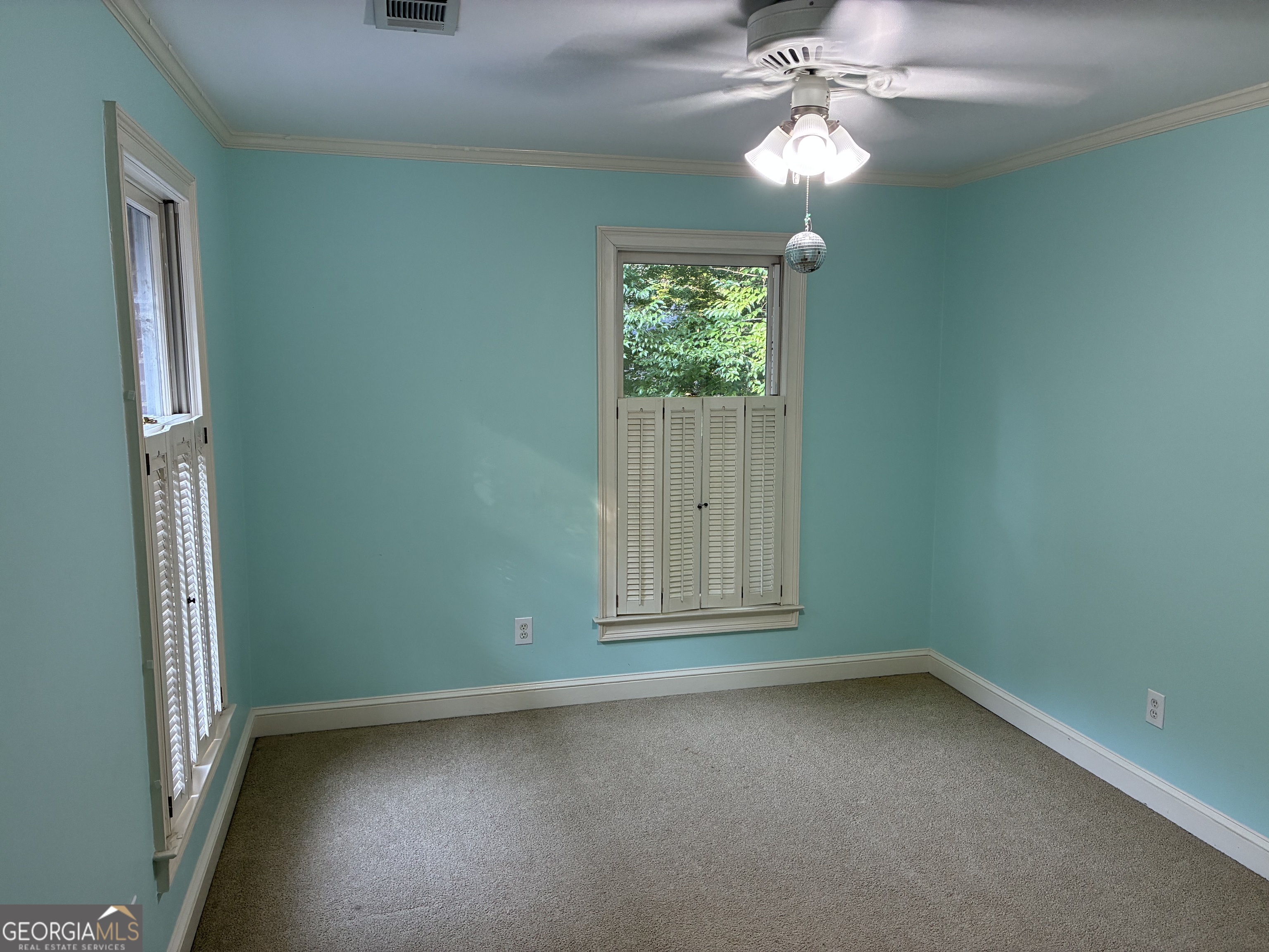 110 Regal Oak Property Photo 19