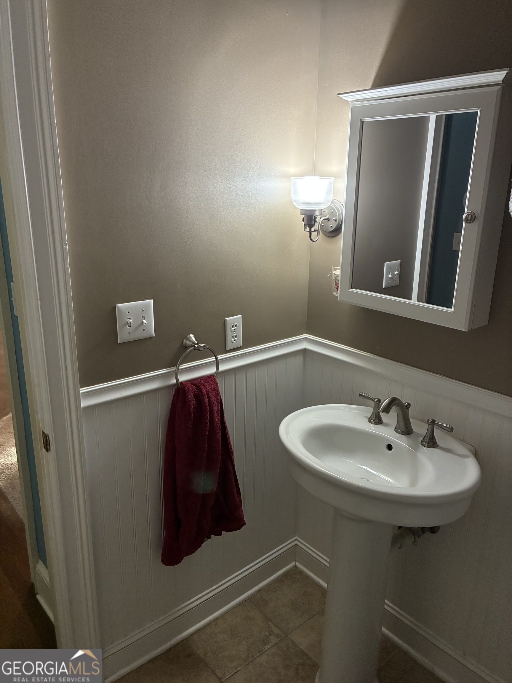 110 Regal Oak Property Photo 23