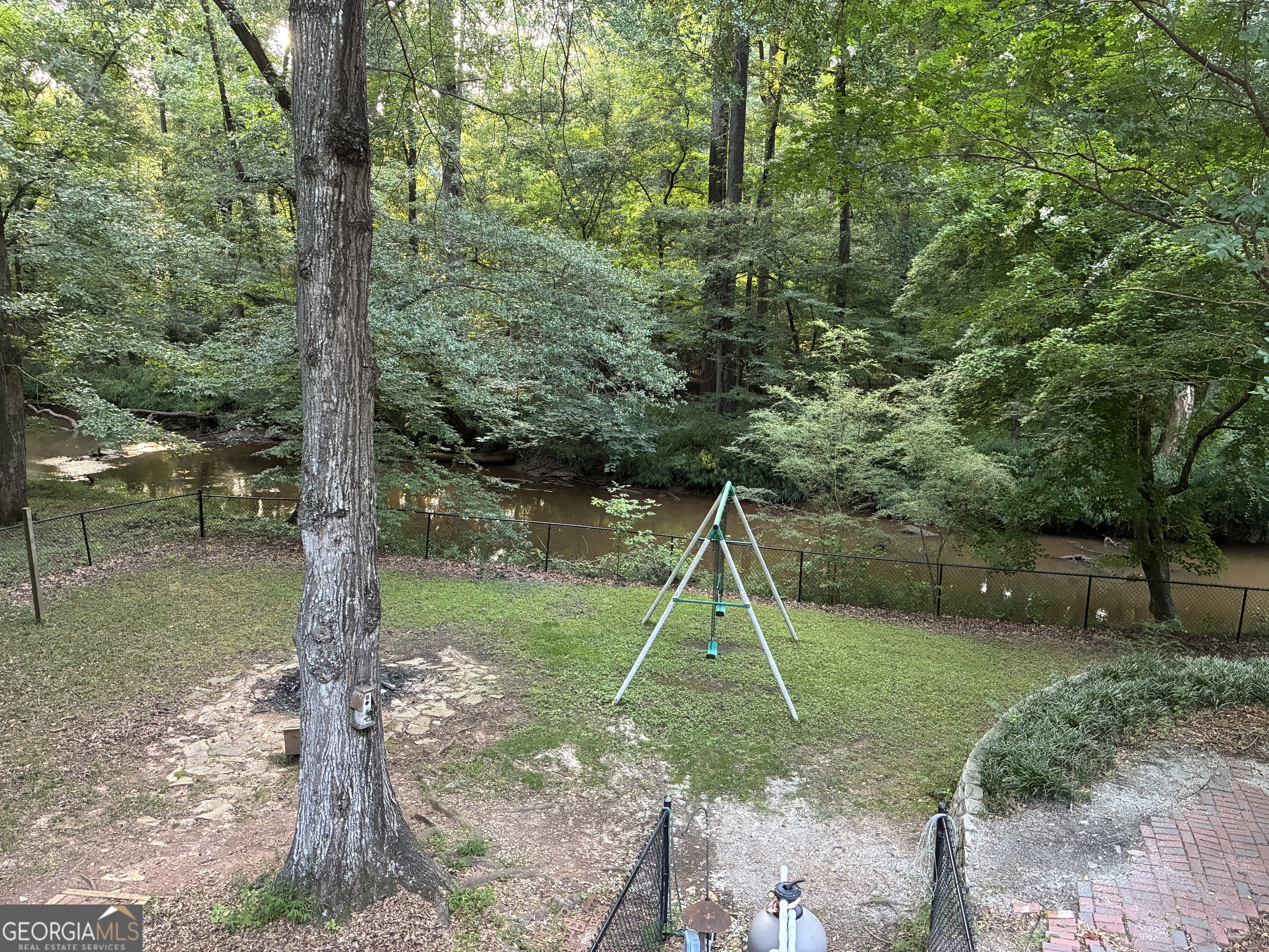 110 Regal Oak Property Photo 24