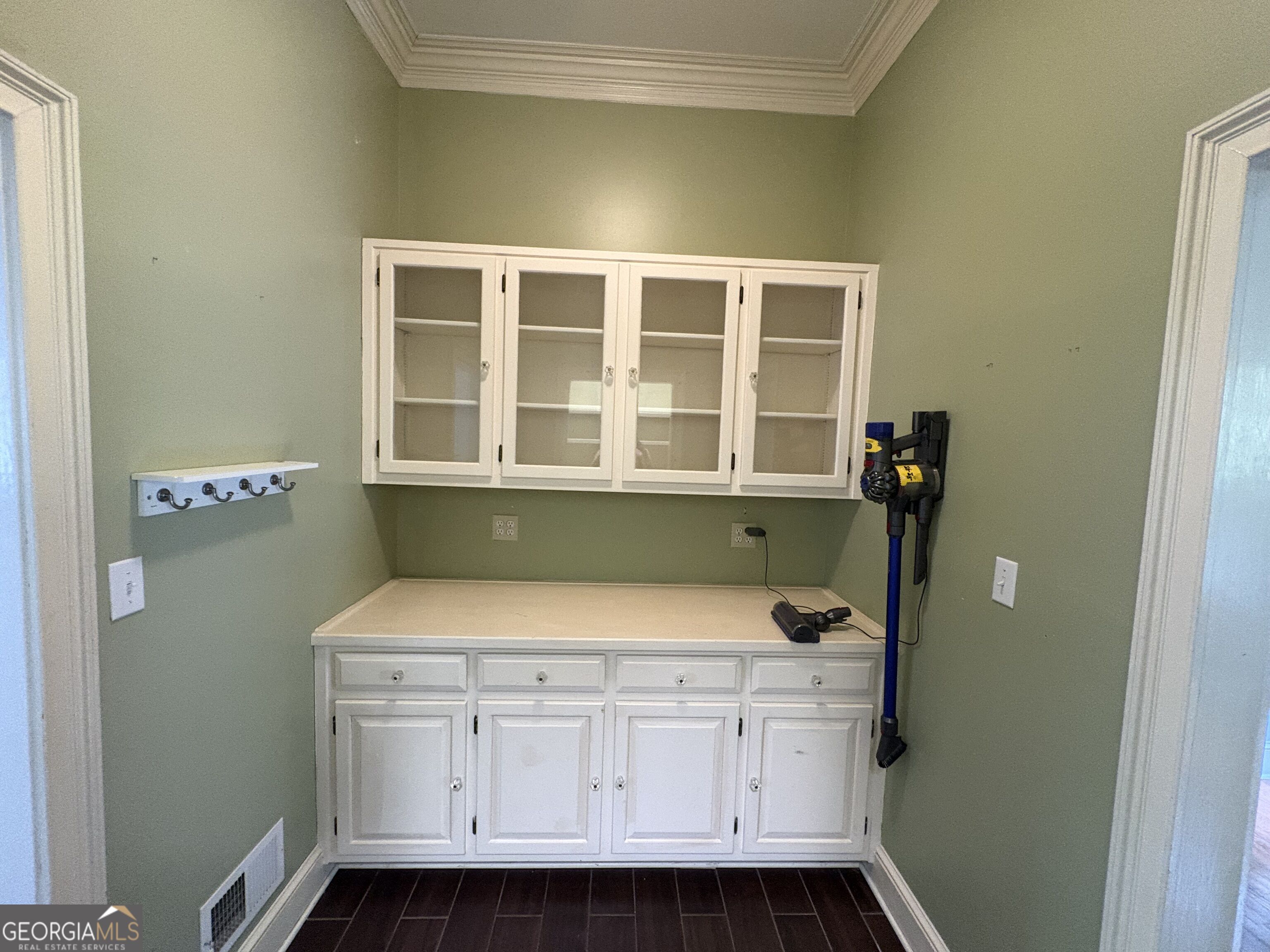 110 Regal Oak Property Photo 31