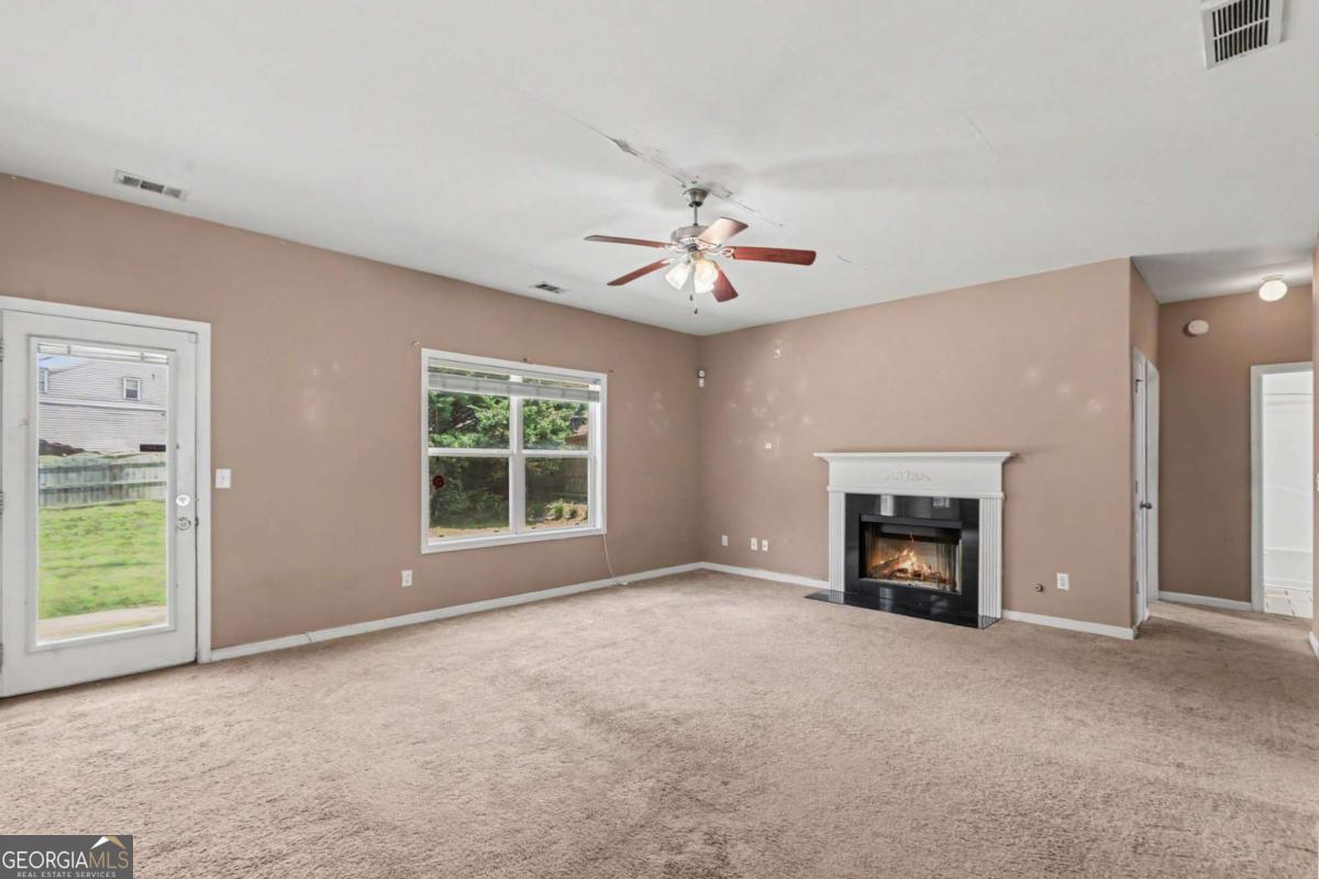 7969 Hawks Nest Trail Property Photo 8