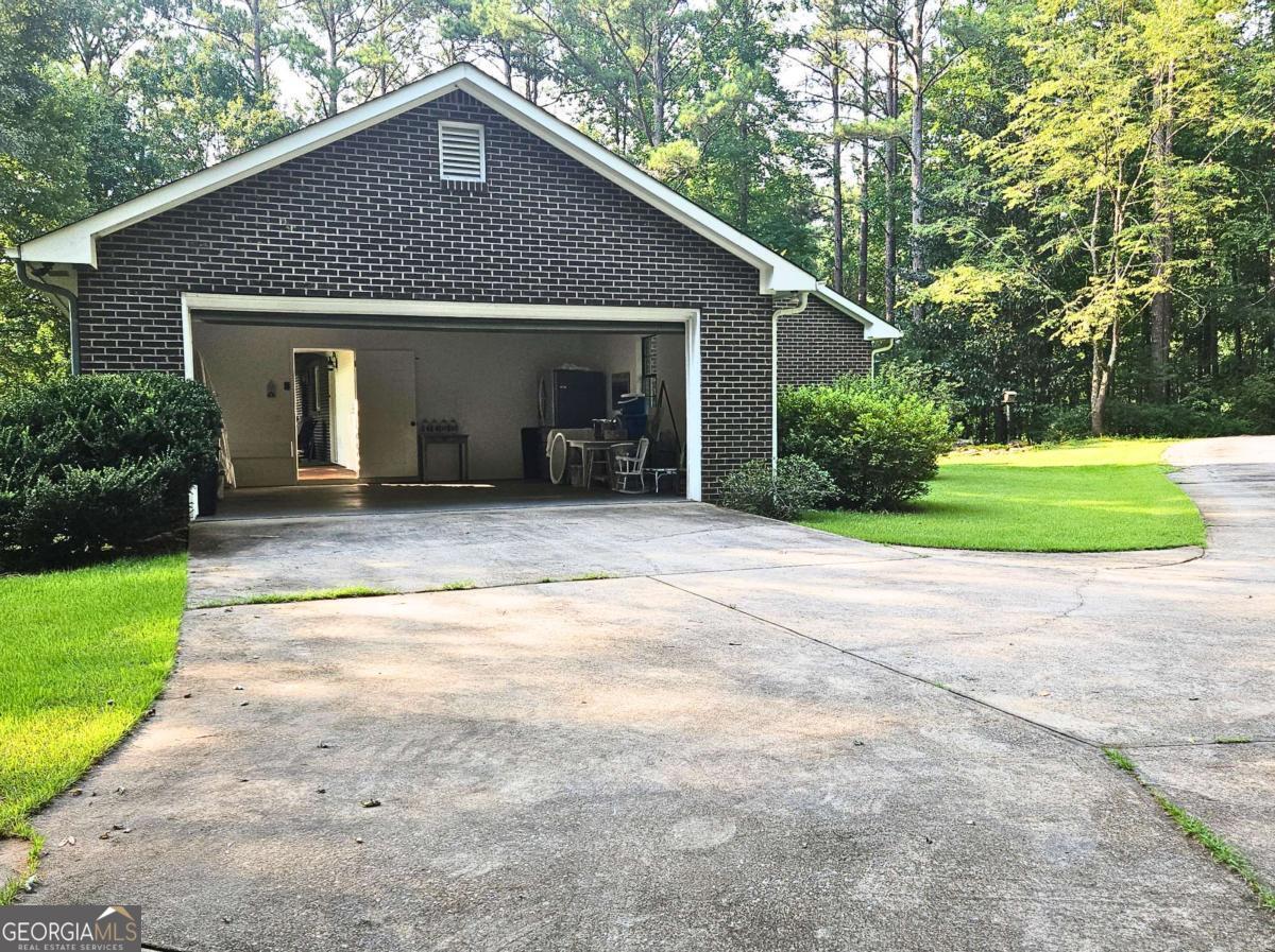 816 Bruce Jackson Road Property Photo 7