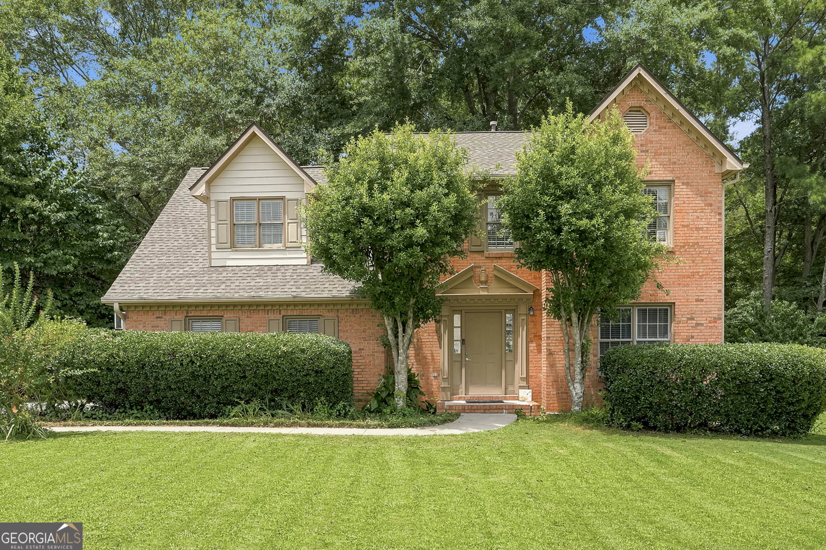 1915 Rockside Lane