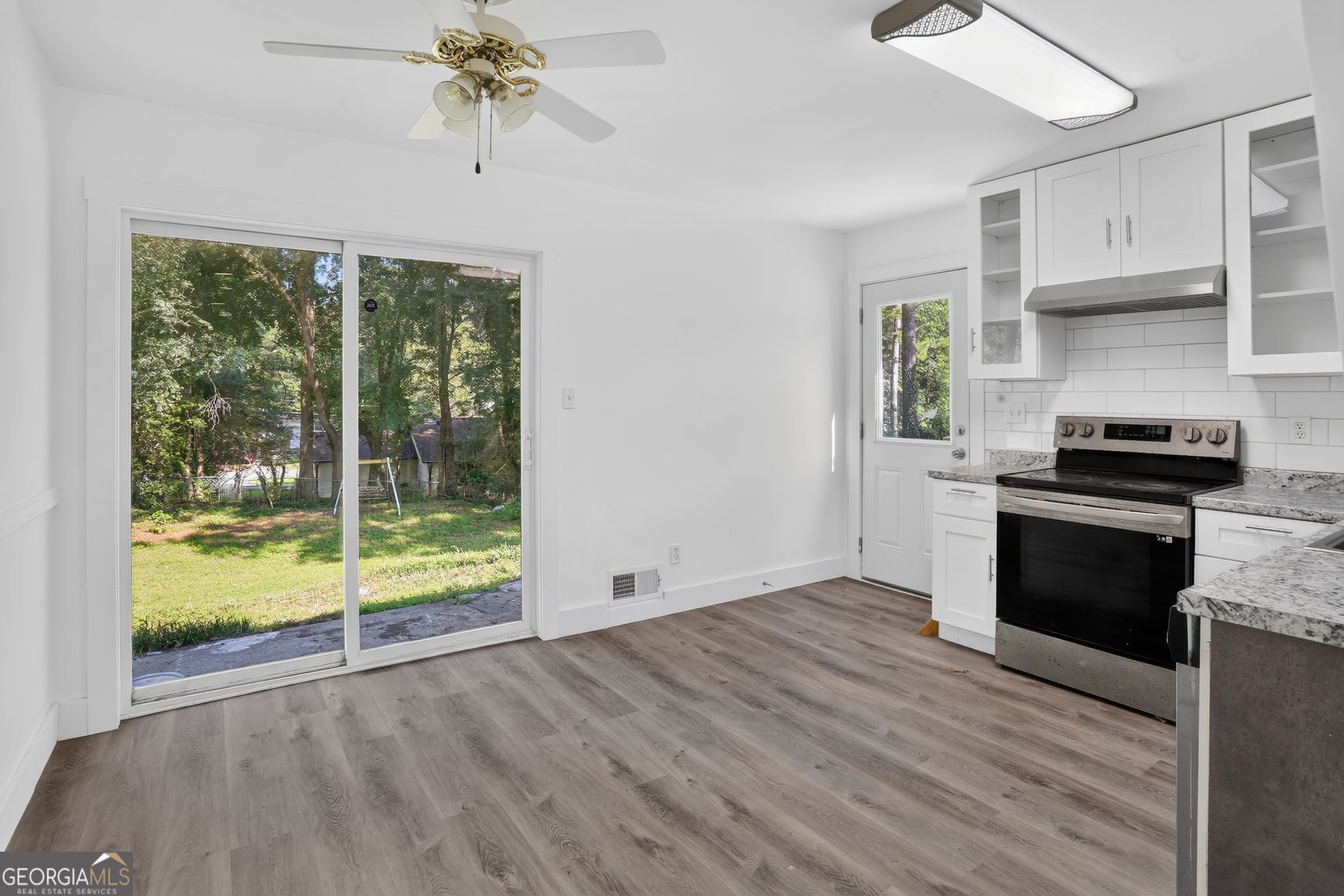 6464 Rabun Road Property Photo 6