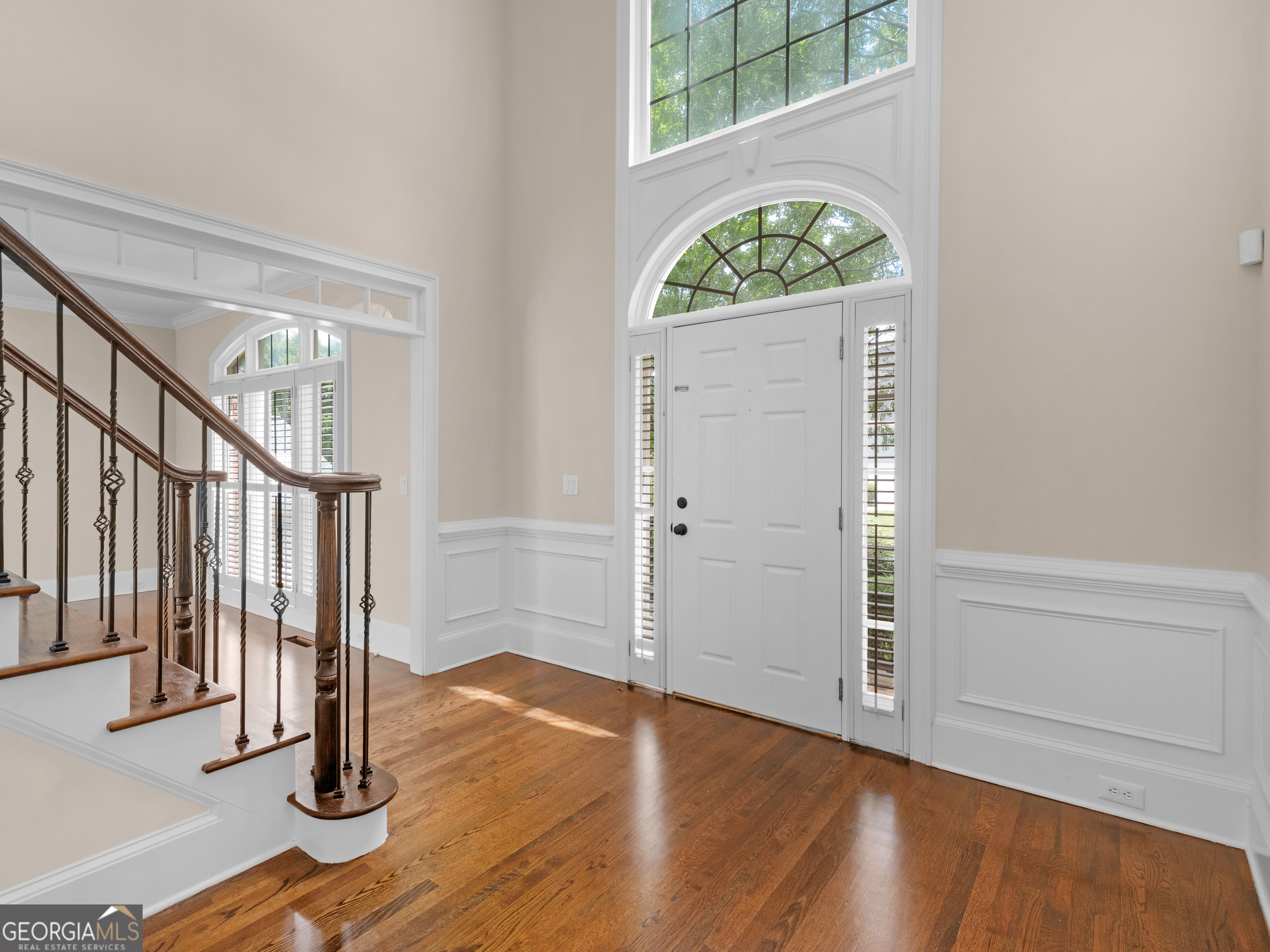 1524 Lake Cove Property Photo 7
