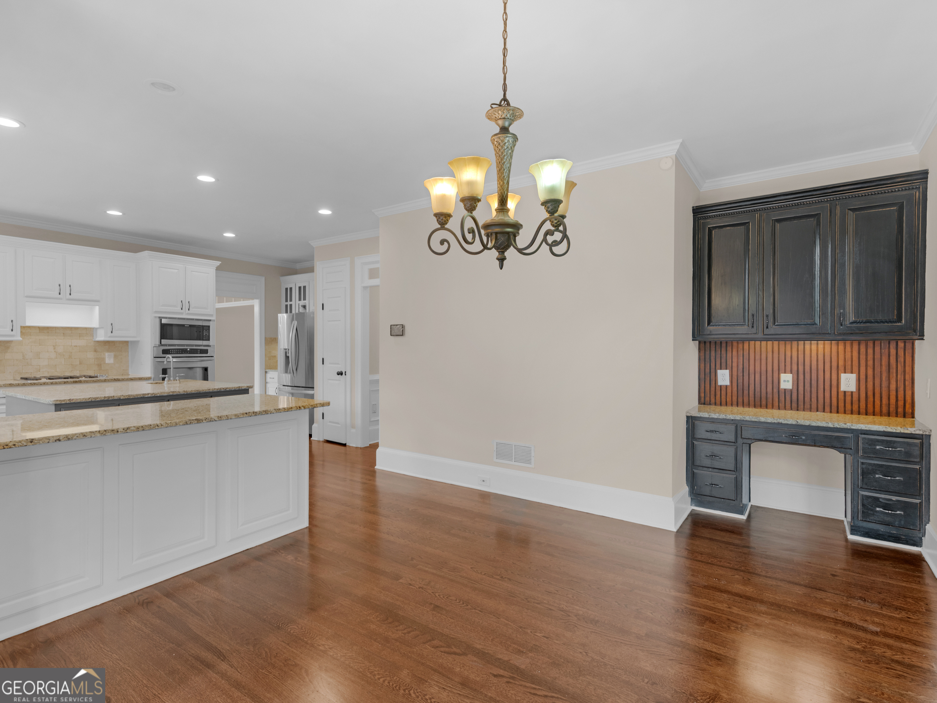 1524 Lake Cove Property Photo 14
