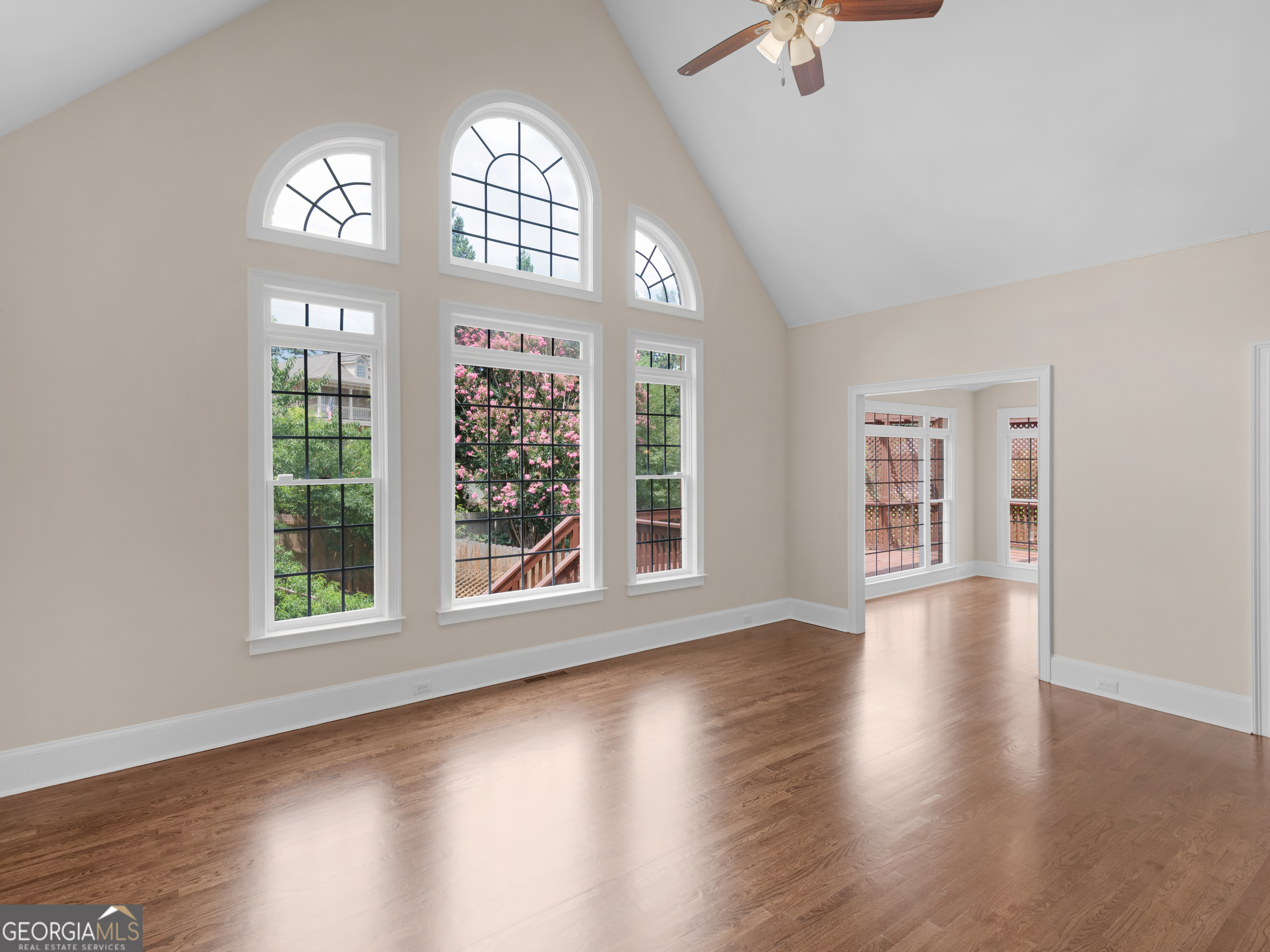 1524 Lake Cove Property Photo 18