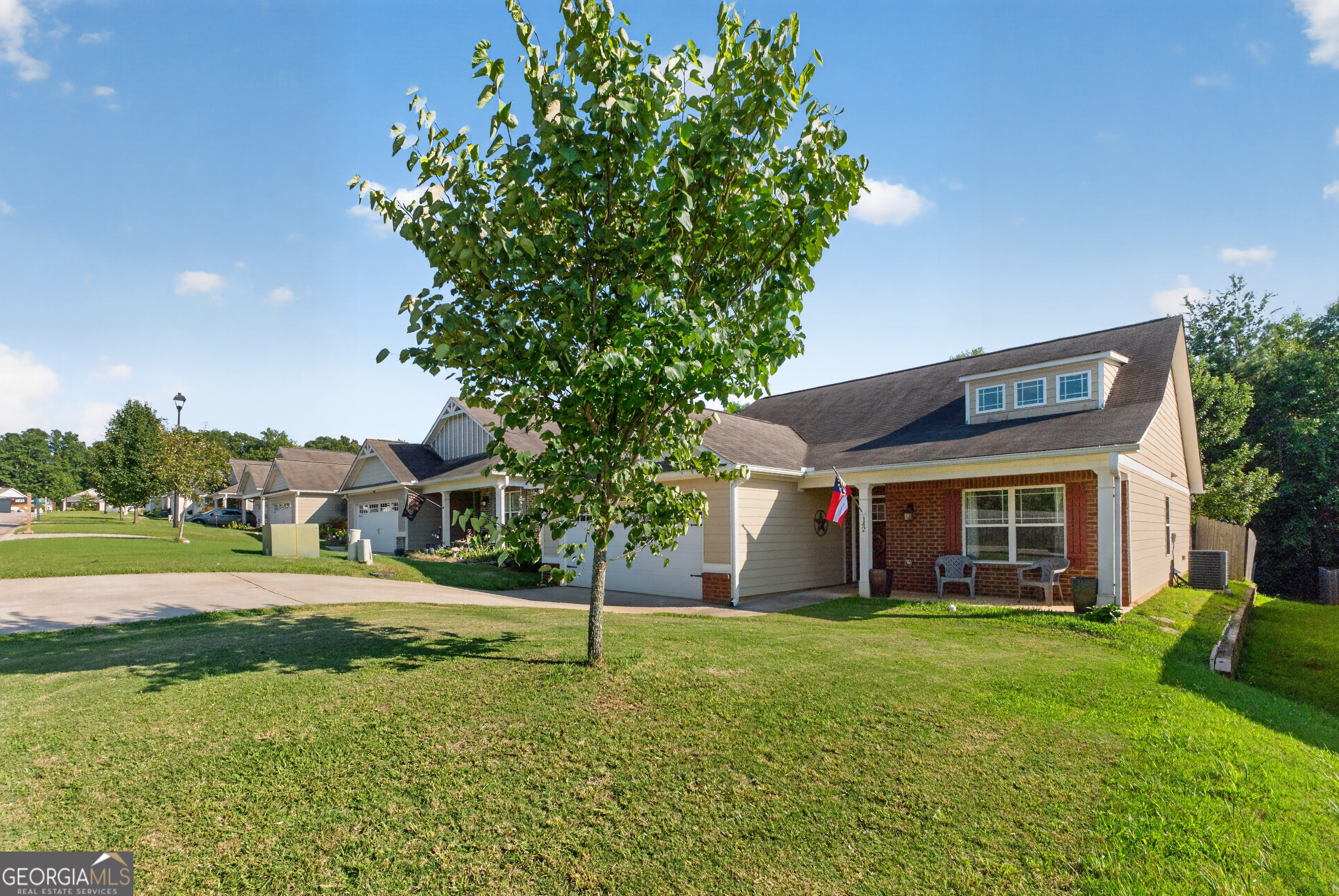 142 Sugar Creek Drive Property Photo 1