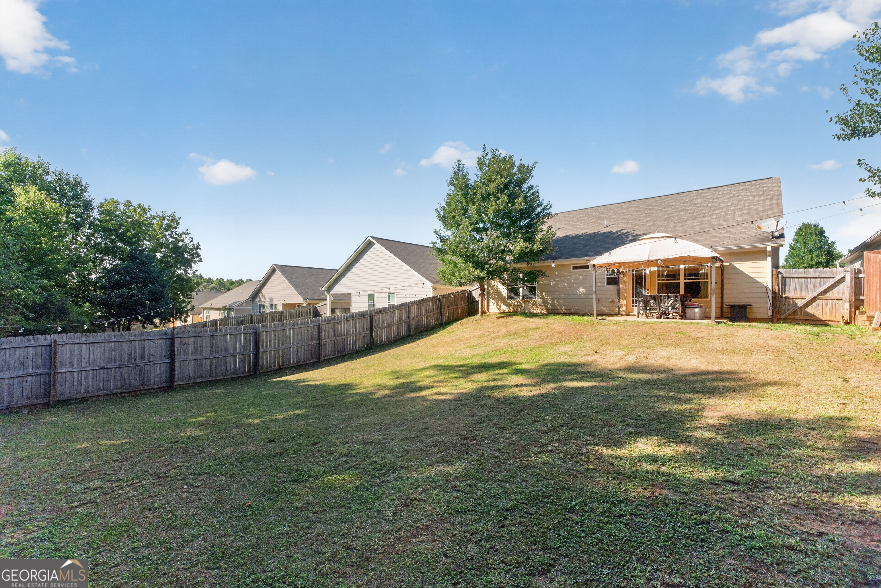 142 Sugar Creek Drive Property Photo 2