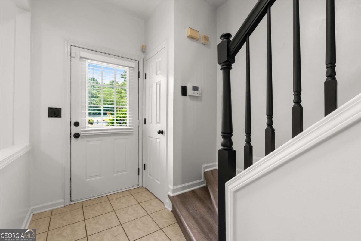 3737 Berkeley Crossing Property Photo 5