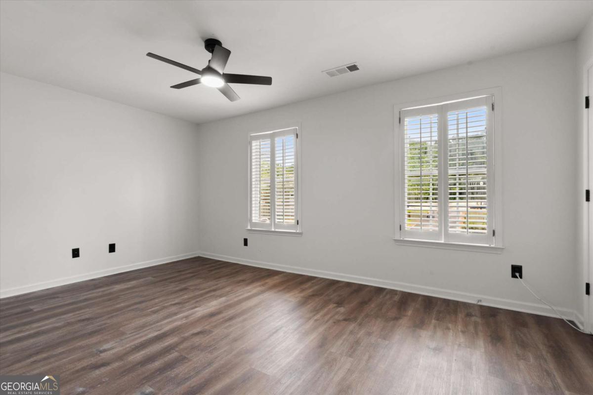 3737 Berkeley Crossing Property Photo 15