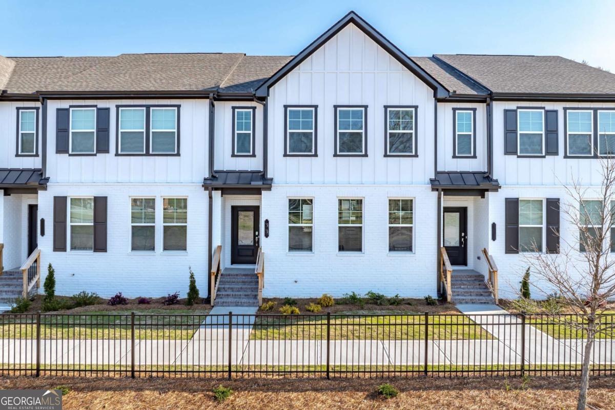 33 Constitution Avenue Property Photo 1
