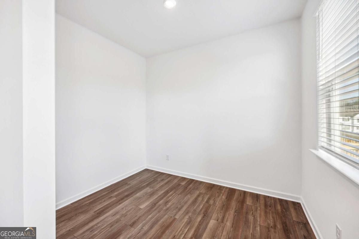33 Constitution Avenue Property Photo 9