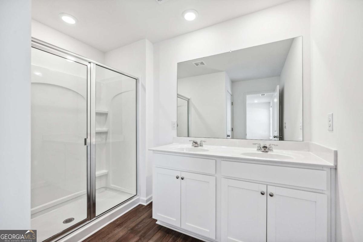 33 Constitution Avenue Property Photo 18