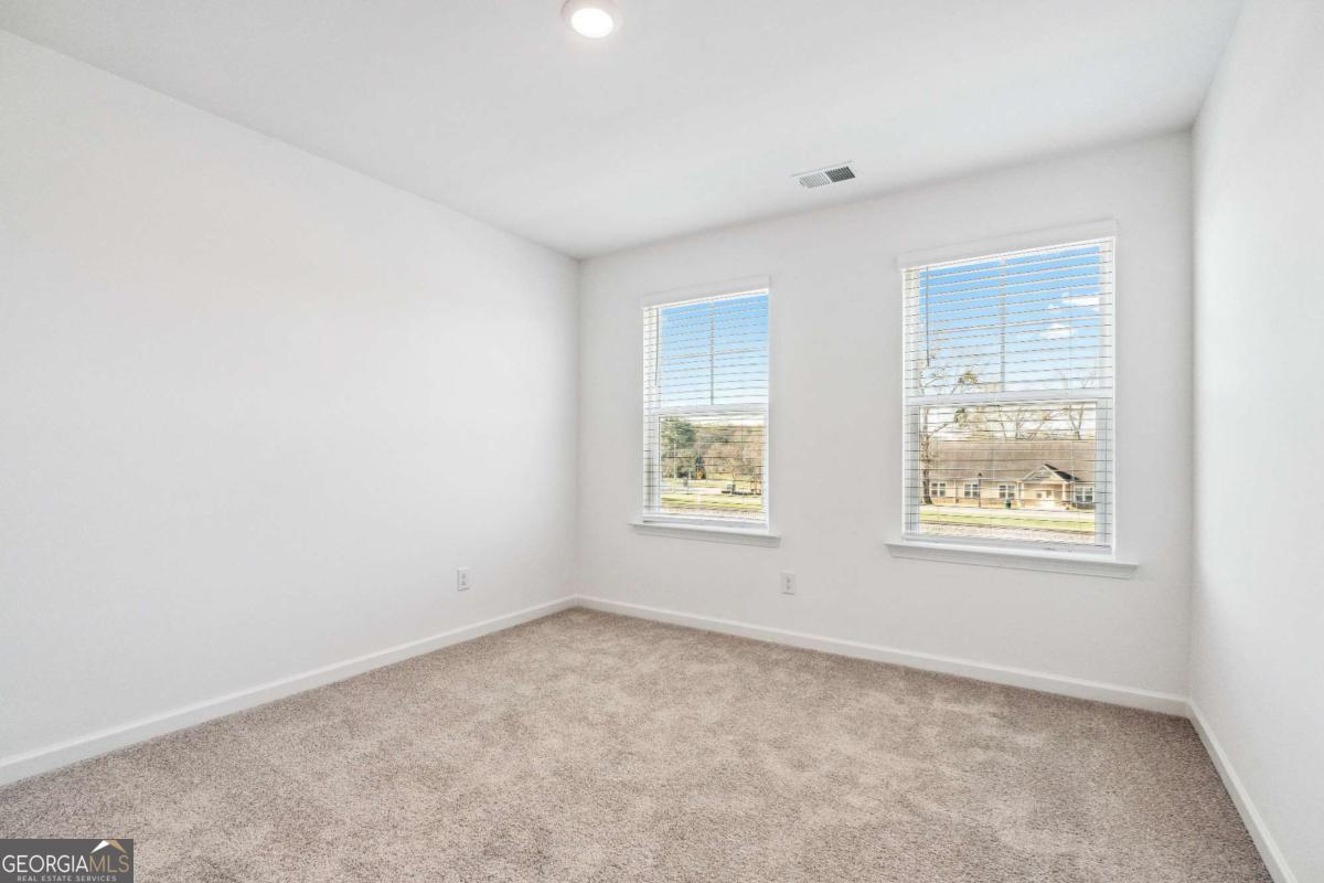 33 Constitution Avenue Property Photo 22