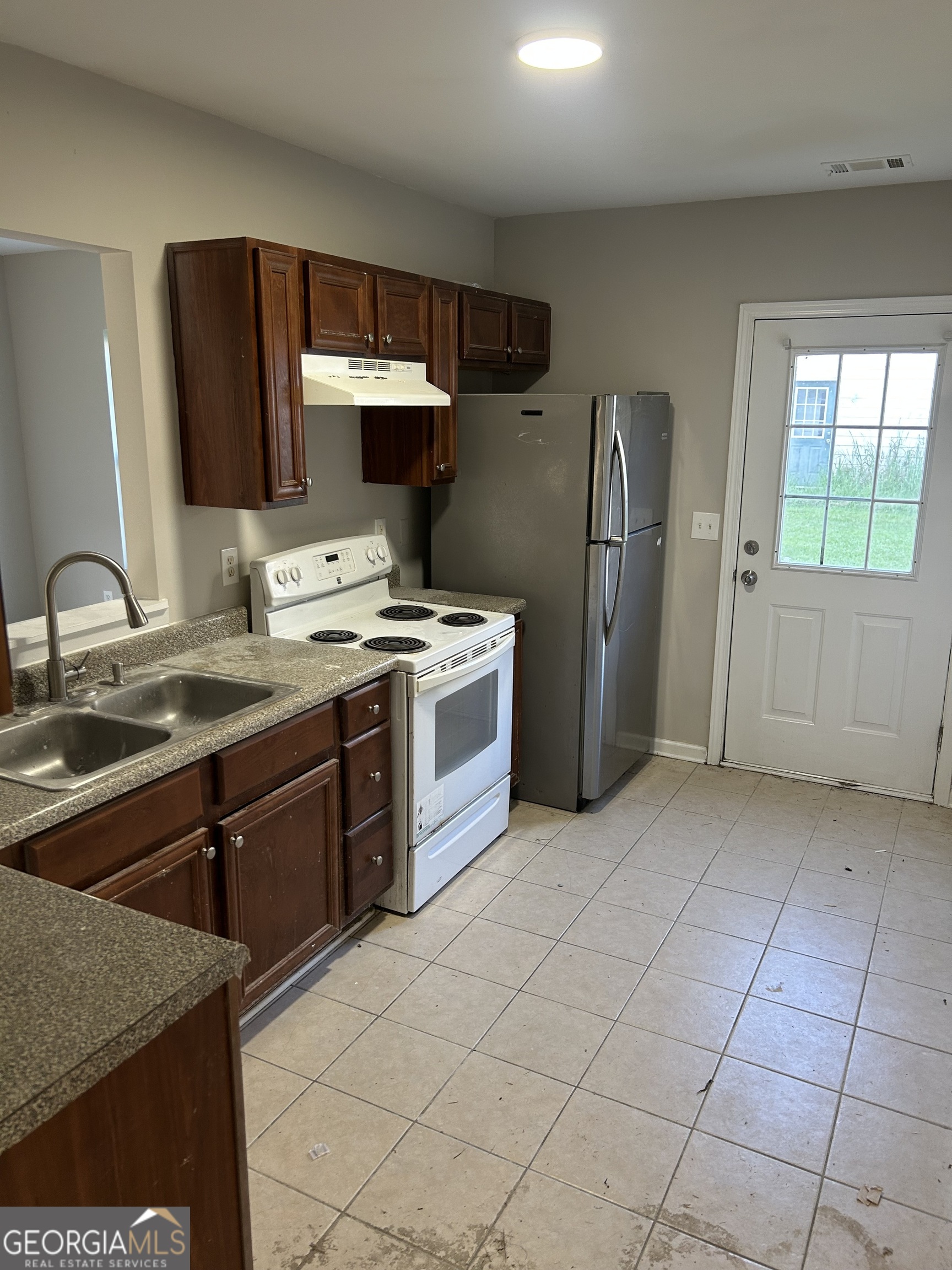 926 Old Mill Point # D Property Photo 3