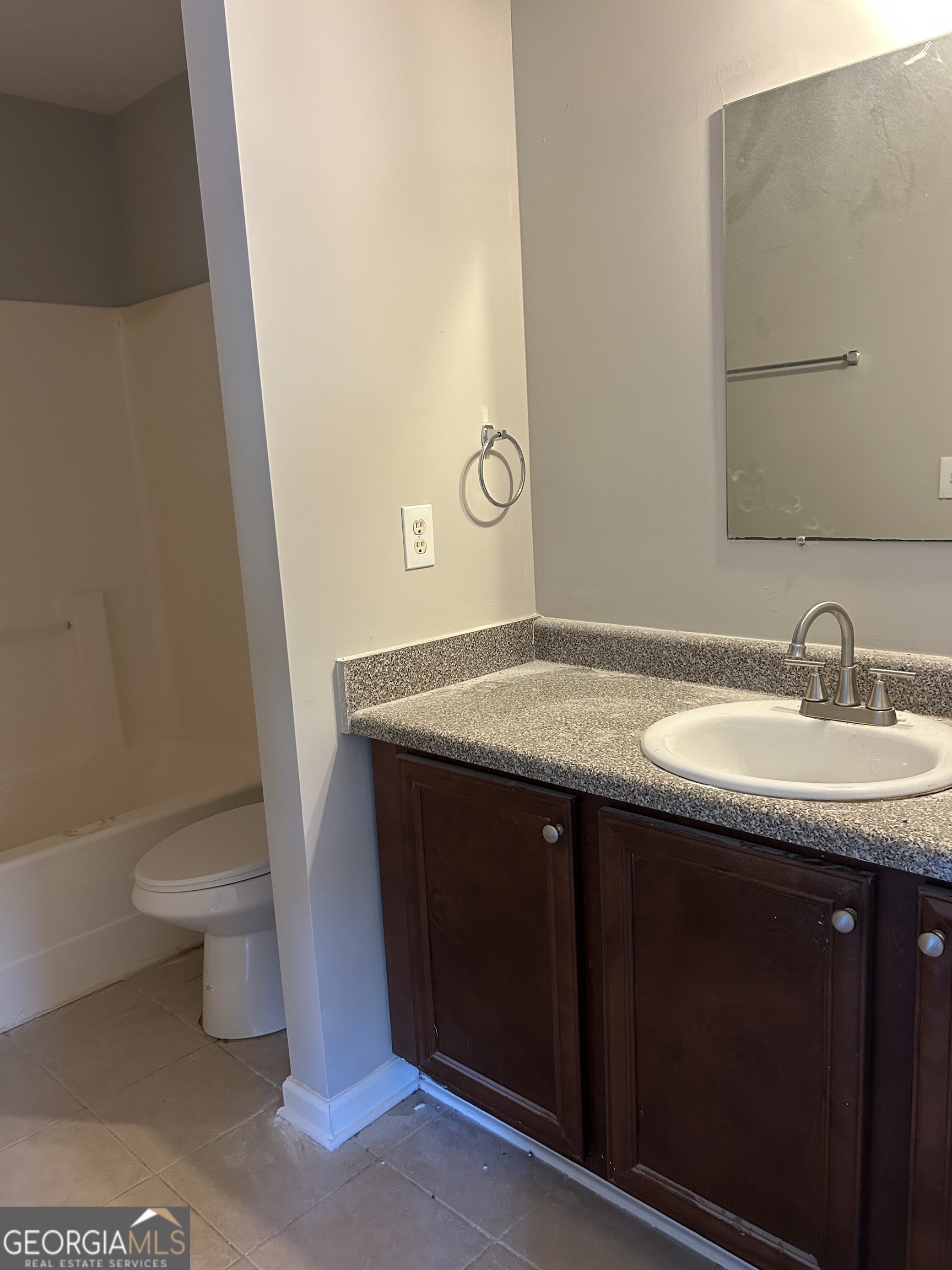 926 Old Mill Point # D Property Photo 7