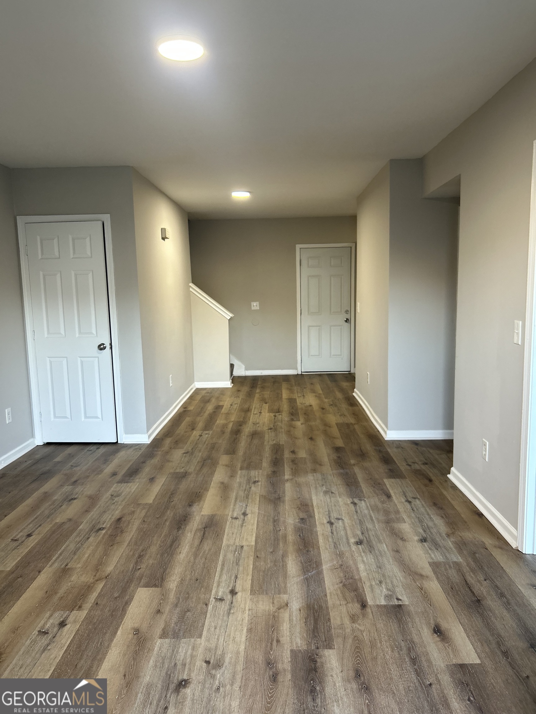 941 Old Mill Point # B Property Photo 2