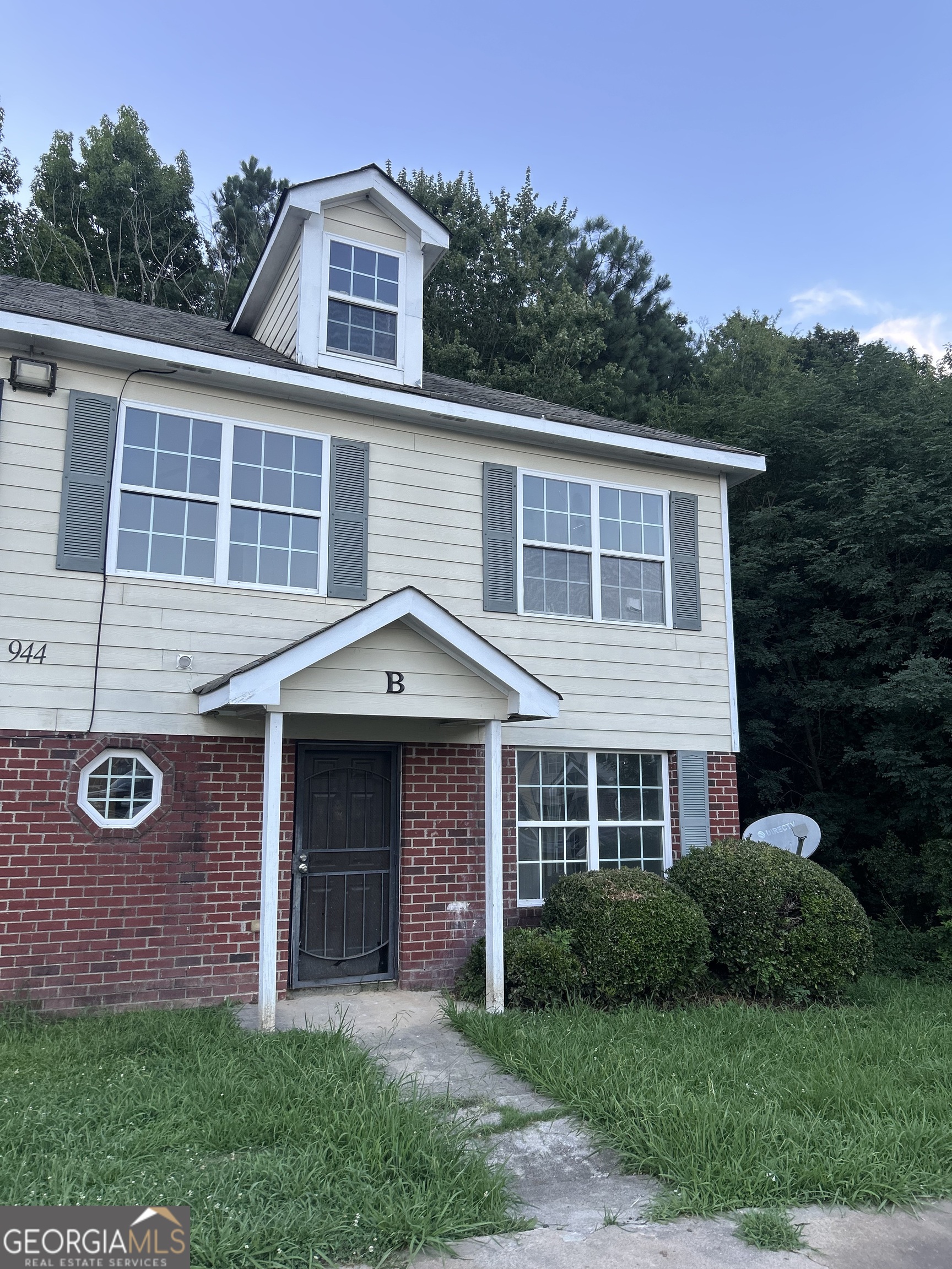 944 Old Mill Point # B Property Photo 1