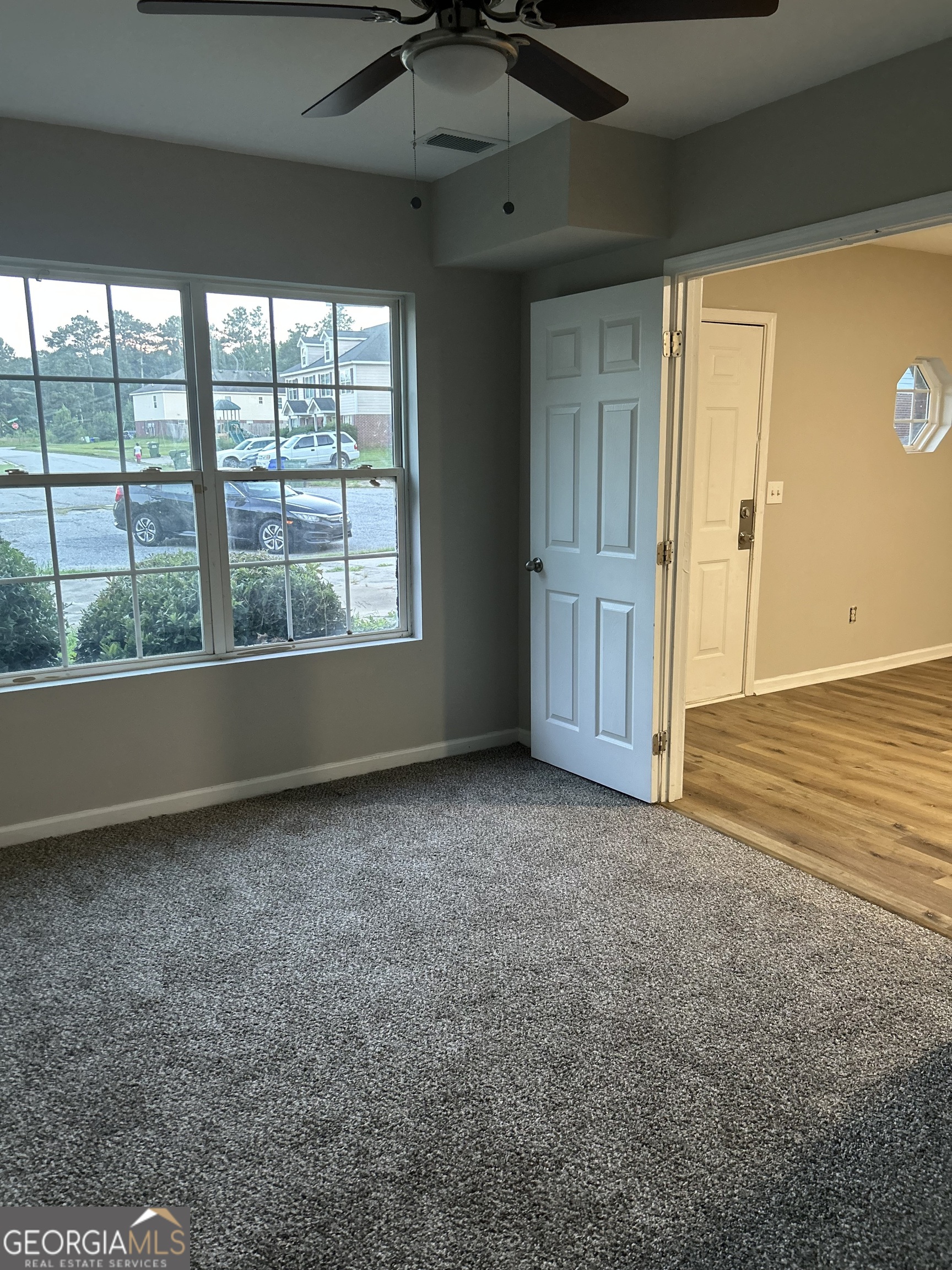 944 Old Mill Point # B Property Photo 3