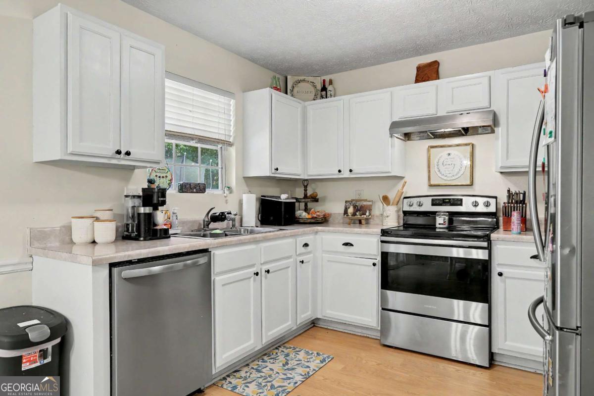 460 Old Tree Drive Property Photo 11