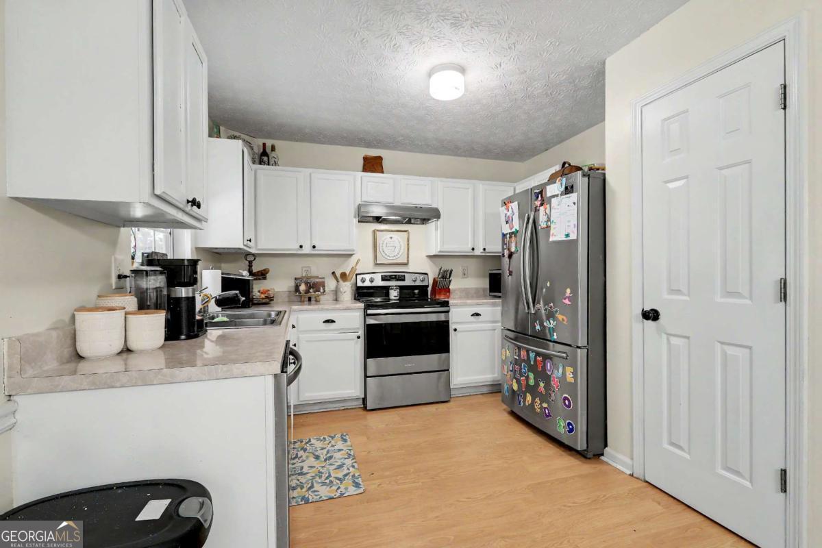 460 Old Tree Drive Property Photo 12