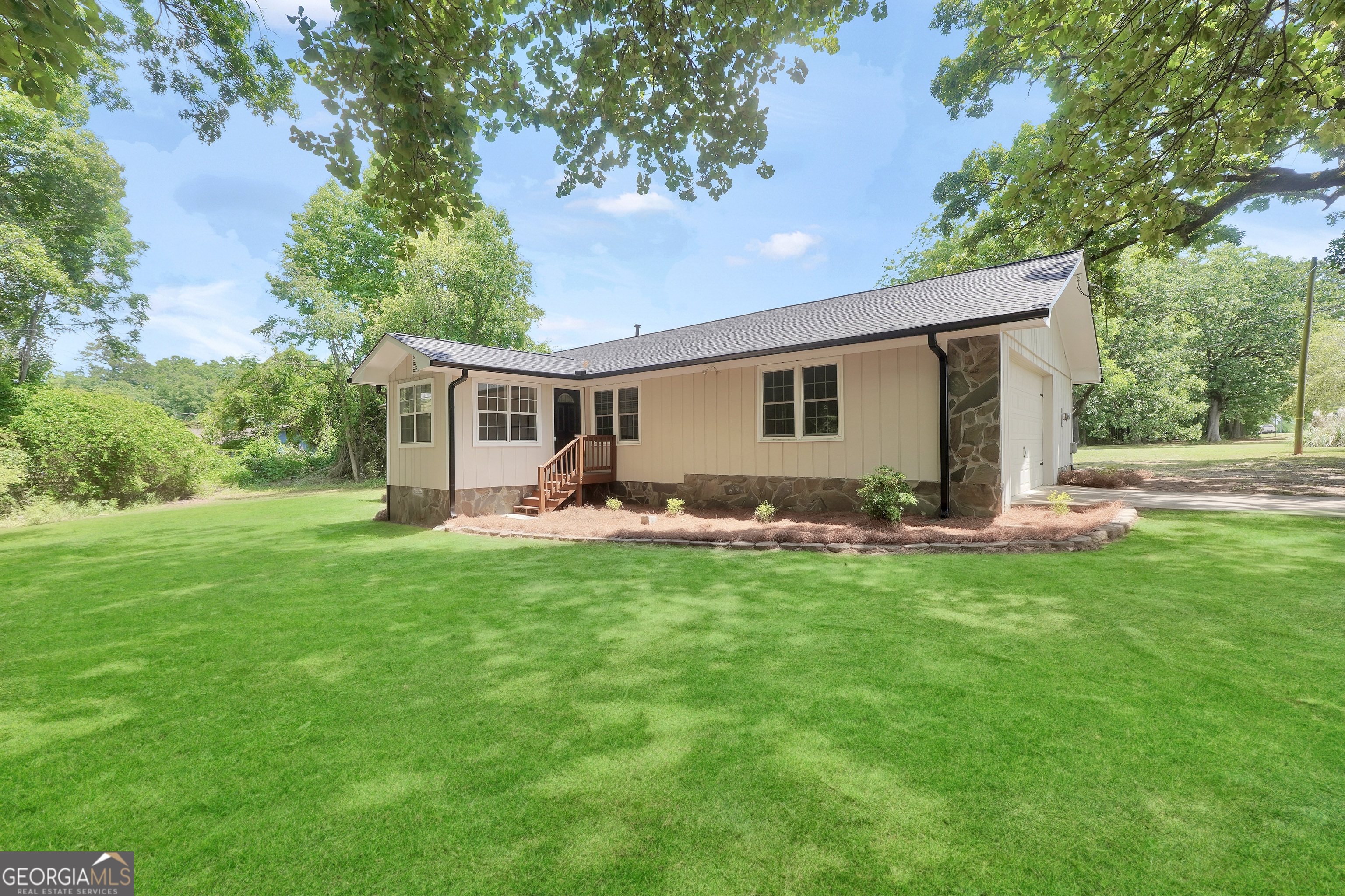 1375 Mcgarity Road Property Photo 5