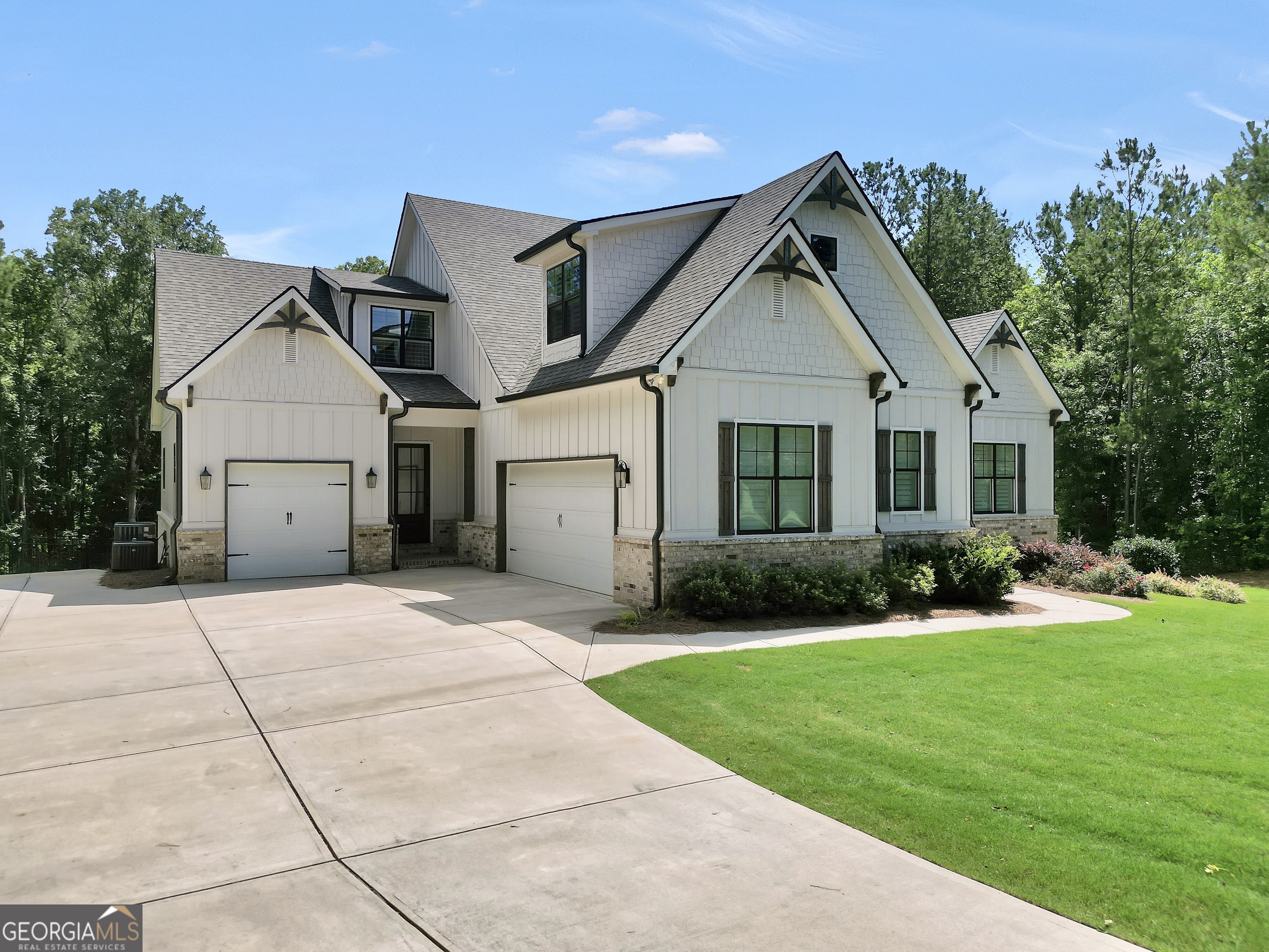 110 Whirlaway Court Property Photo 5