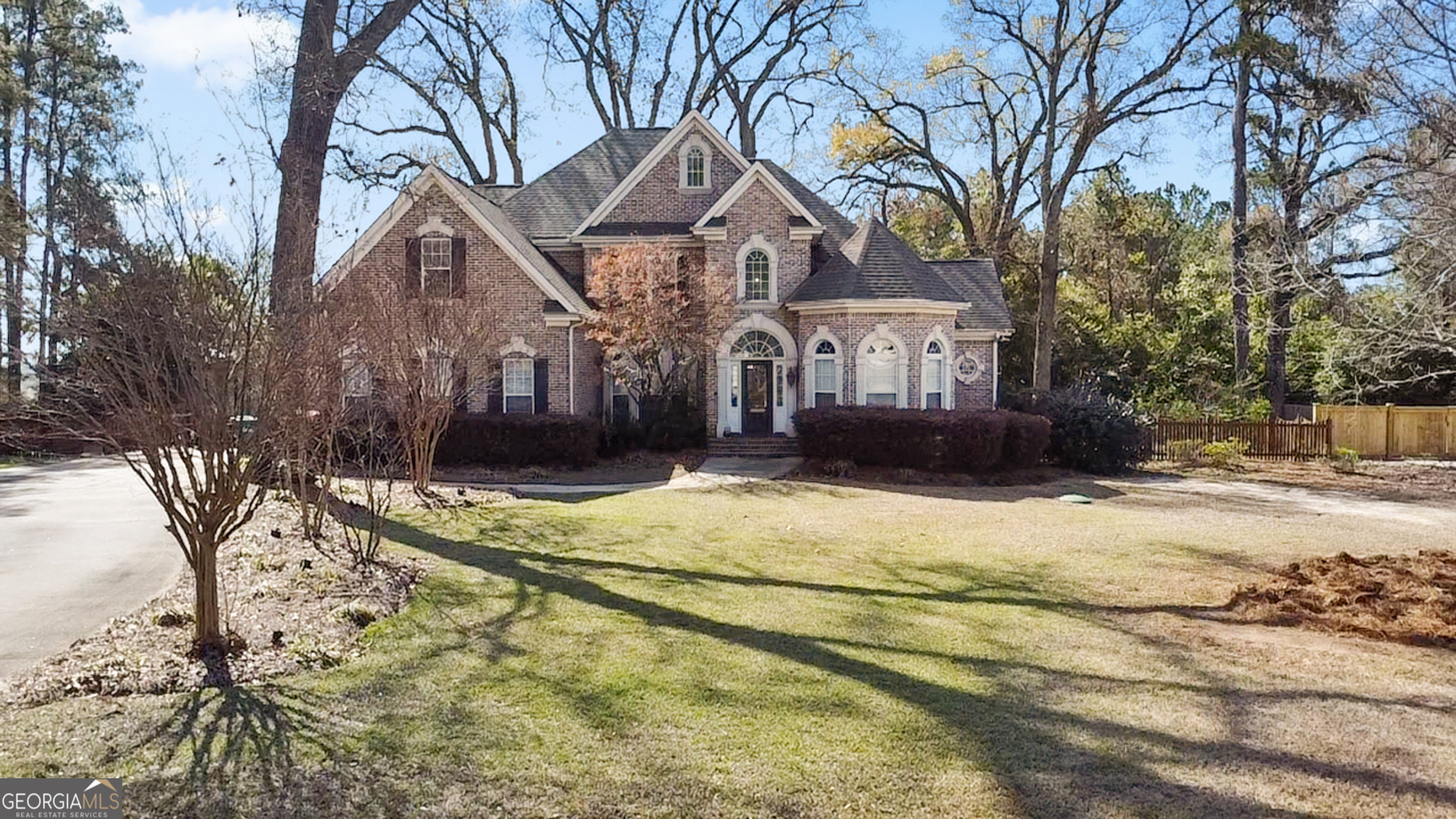 333 Royal Crest Circle Property Photo 1
