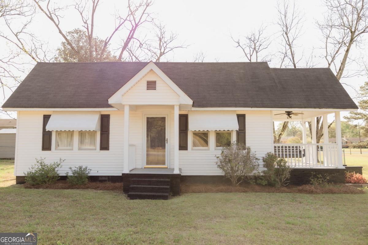 2474 Highway 19 N Property Photo 11