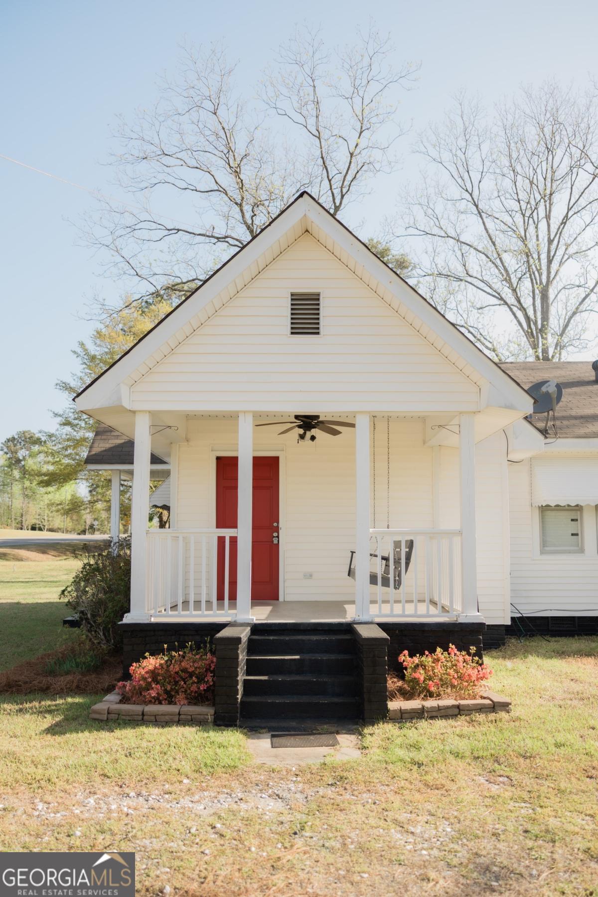 2474 Highway 19 N Property Photo 15