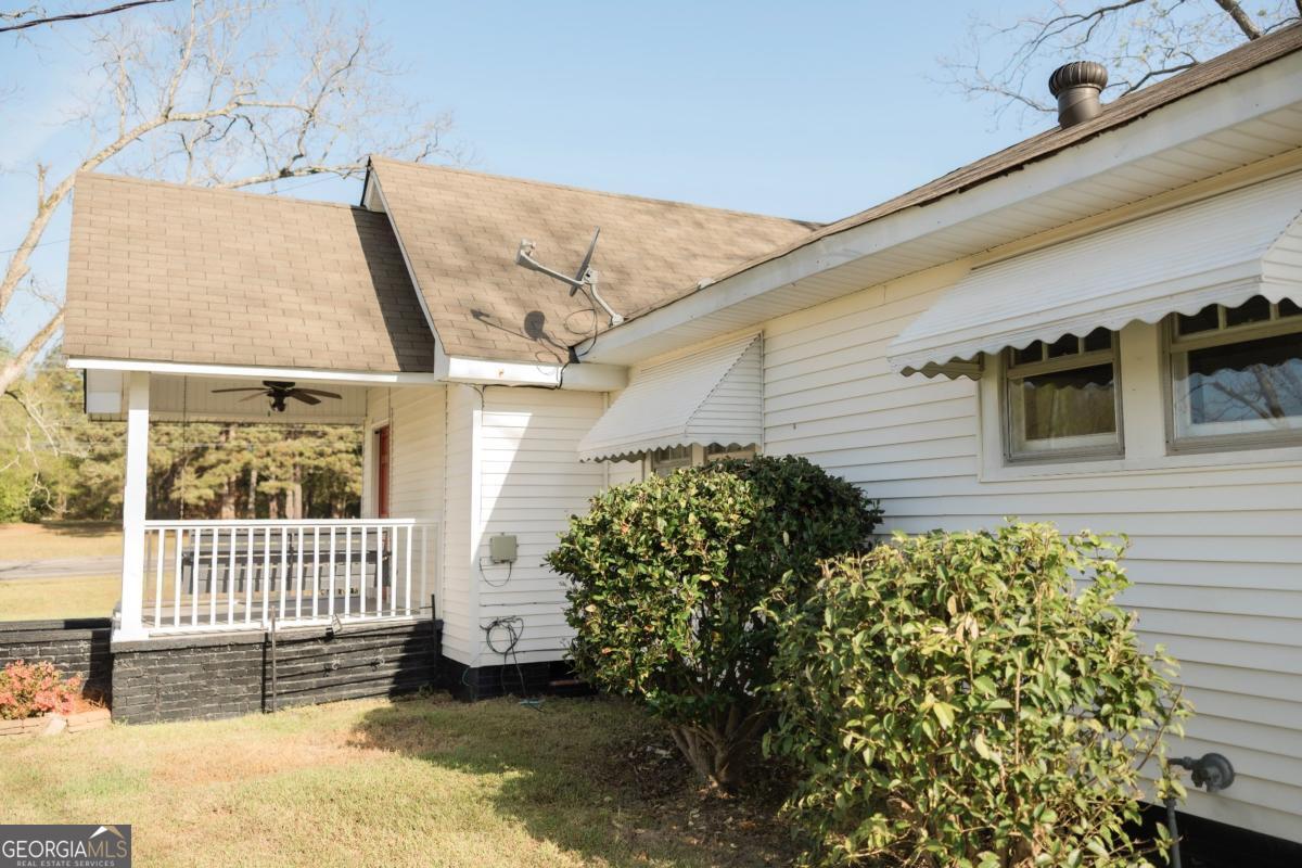 2474 Highway 19 N Property Photo 18