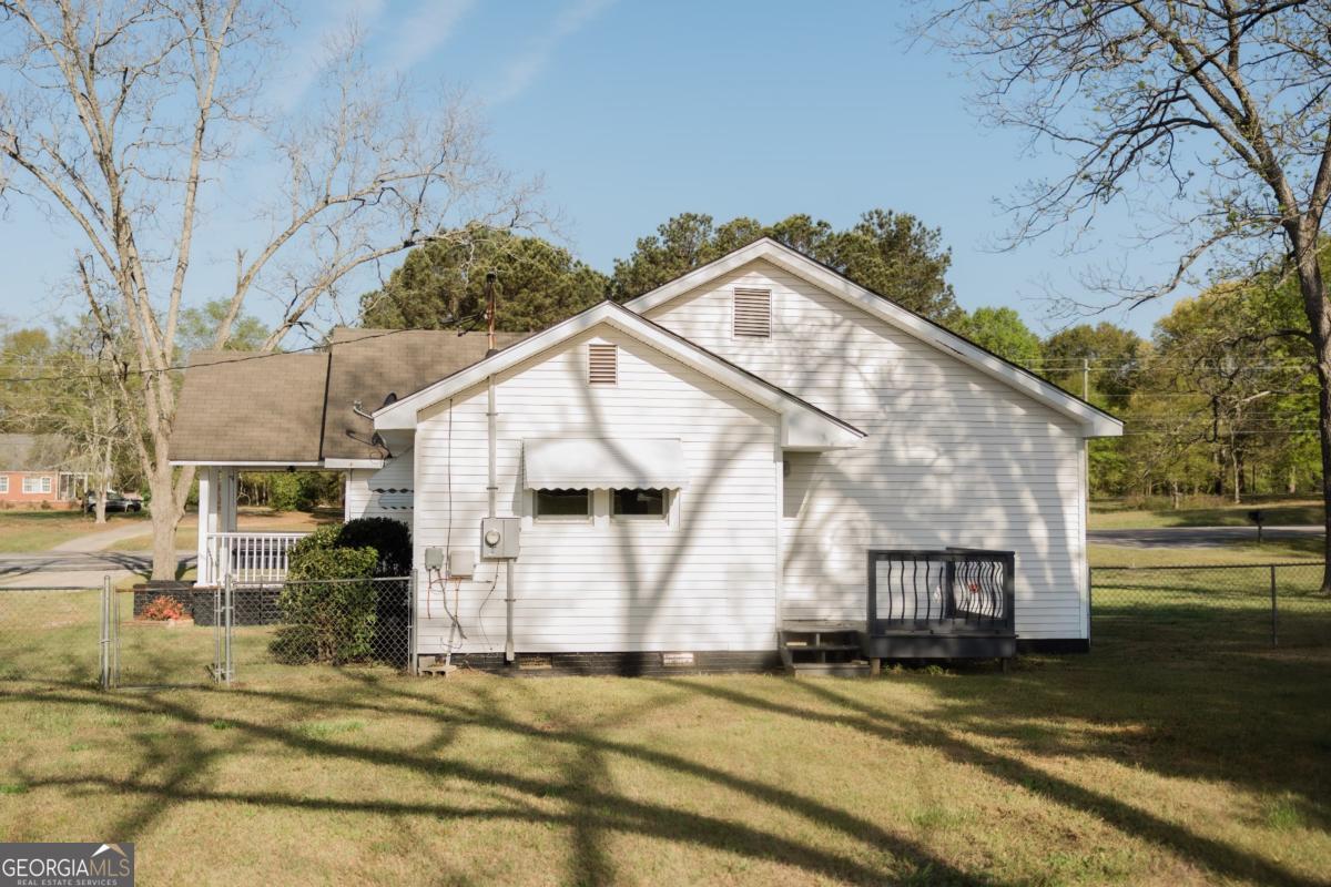 2474 Highway 19 N Property Photo 20