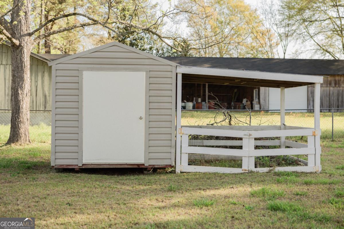 2474 Highway 19 N Property Photo 23