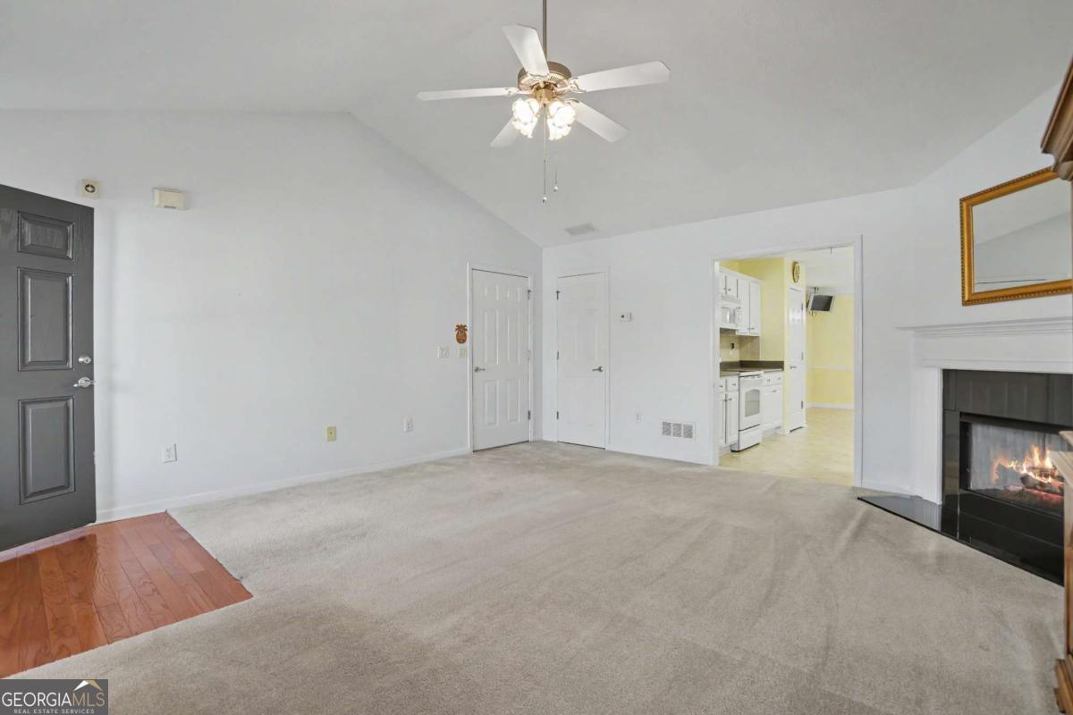 676 Majesty Crossing Property Photo 5
