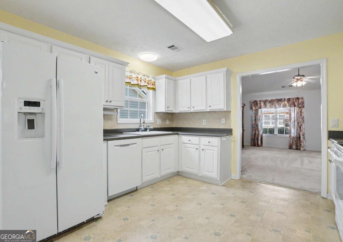 676 Majesty Crossing Property Photo 7