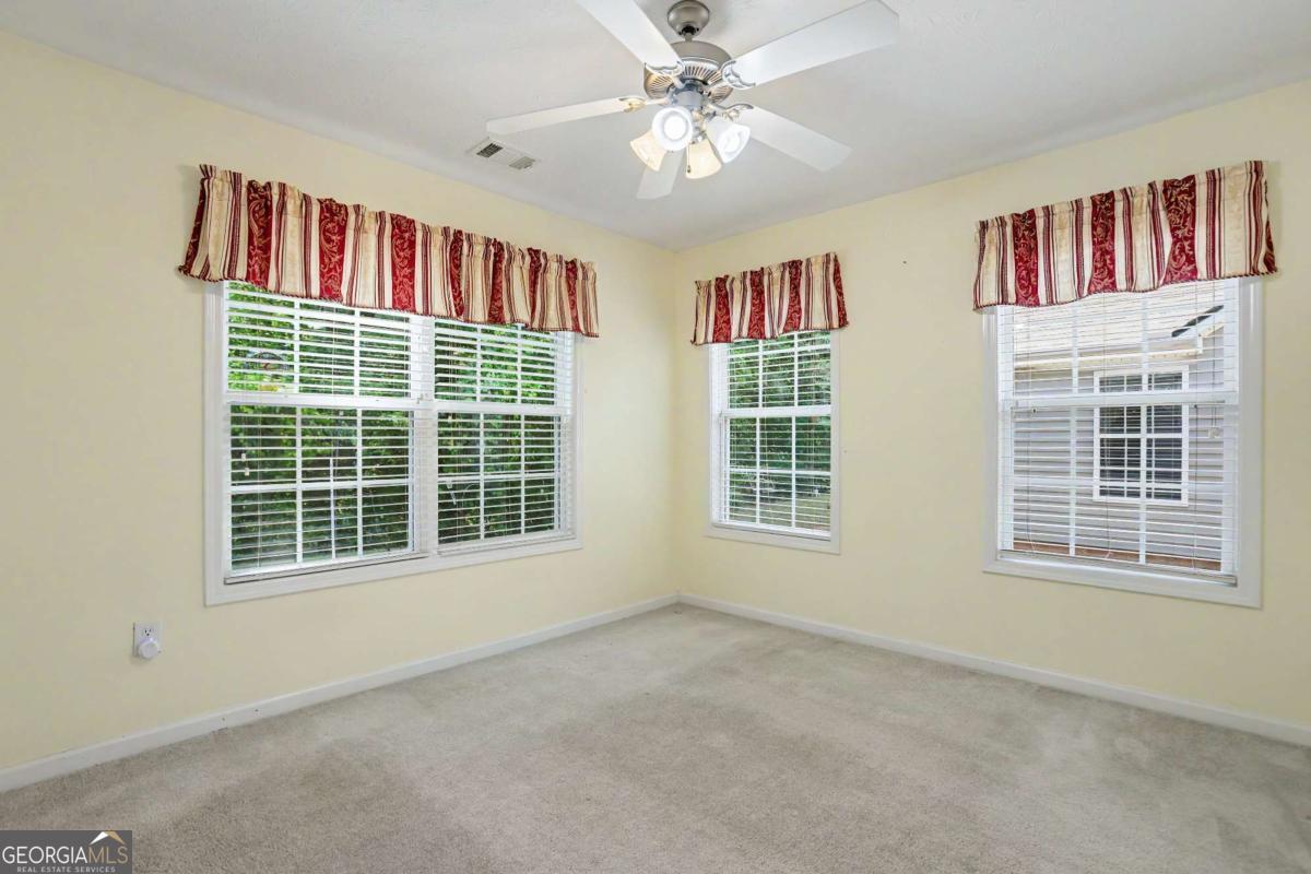 676 Majesty Crossing Property Photo 10