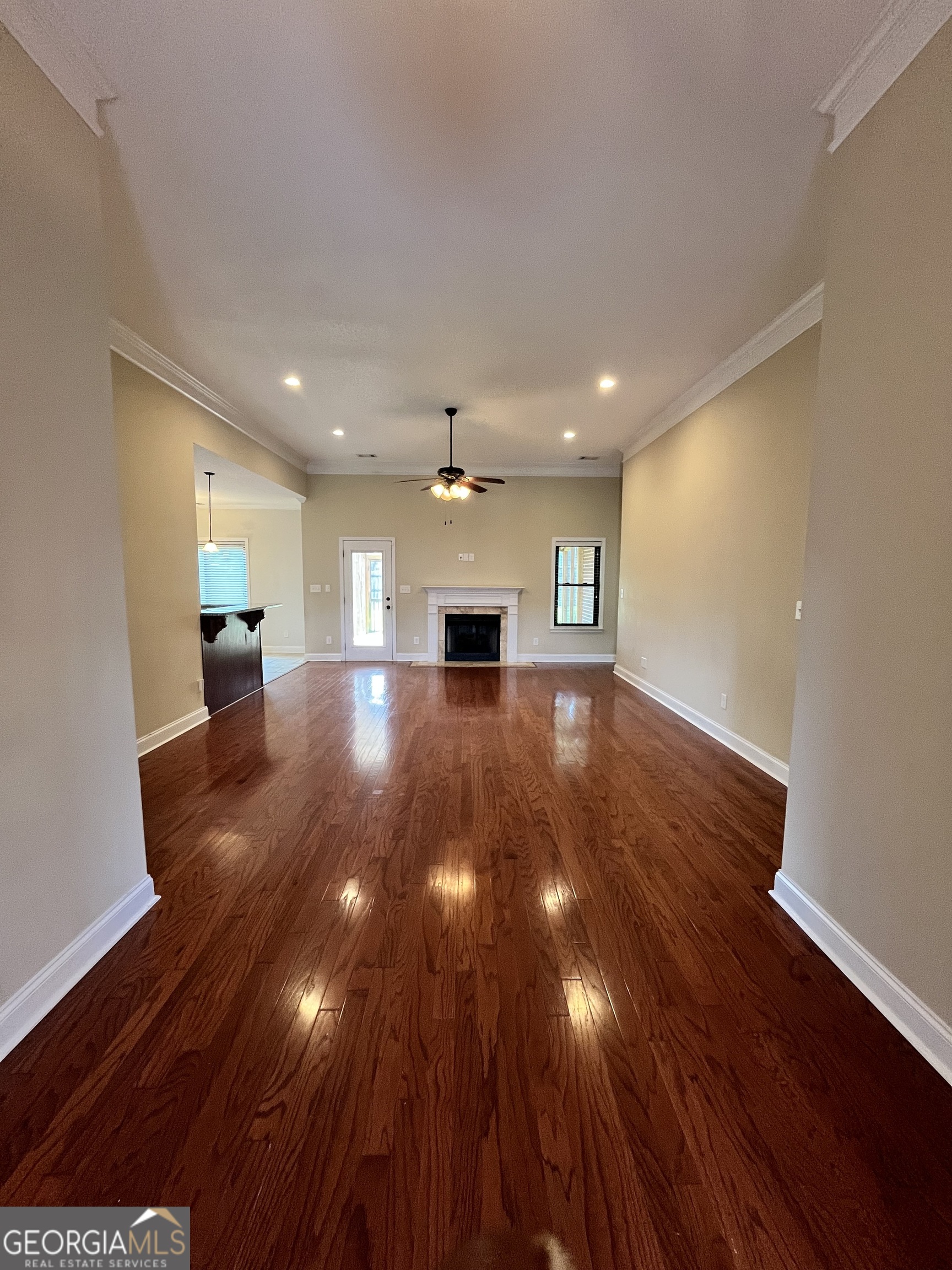416 Hunts Landing Drive Property Photo 2